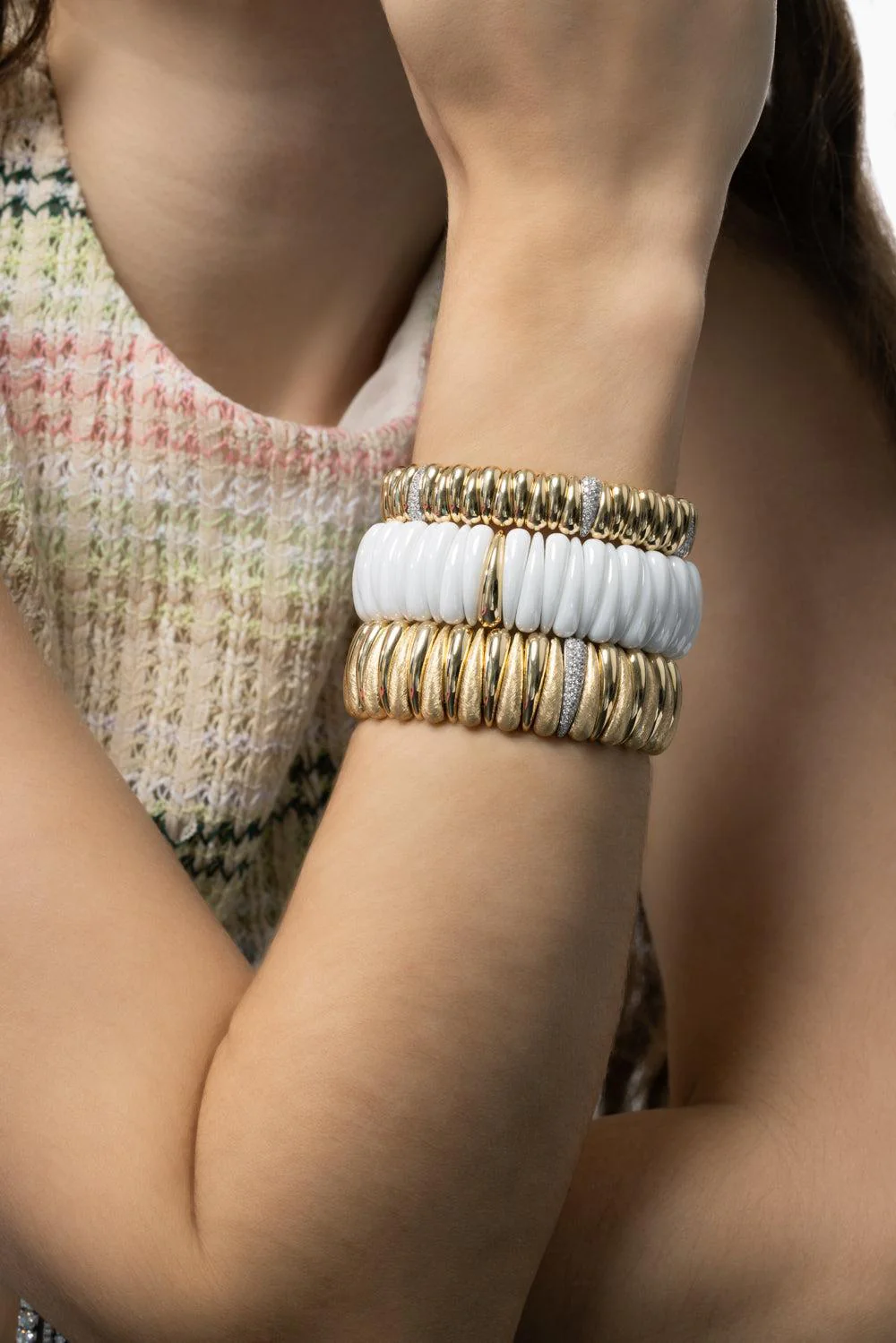 Gold Link White Ceramic Artiglio Stretch Bracelet - Image 4