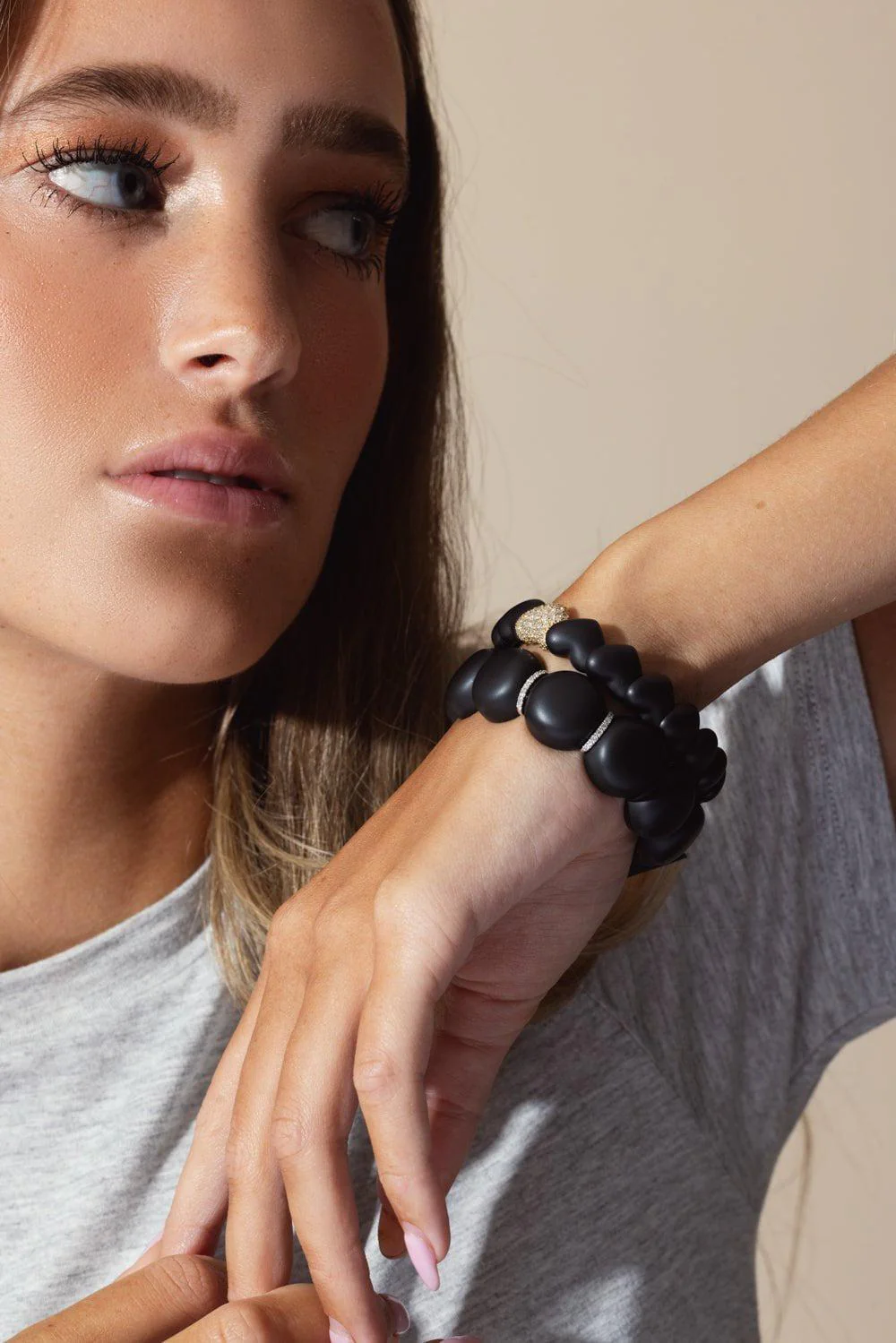 Matte Black Gold Diamond Section Dama Bracelet - Image 2