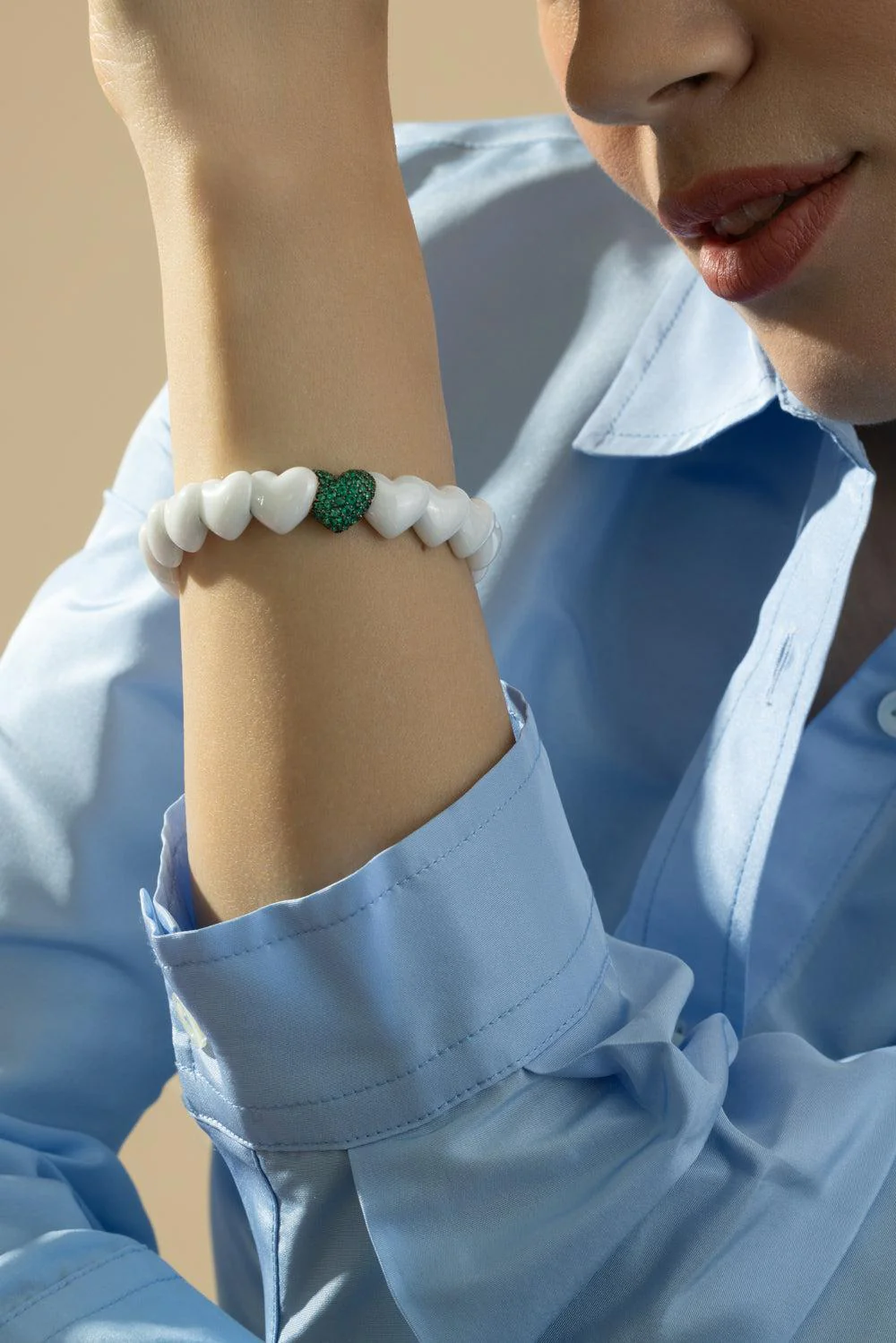 One Emerald White Heart Stretch Bracelet - Image 2