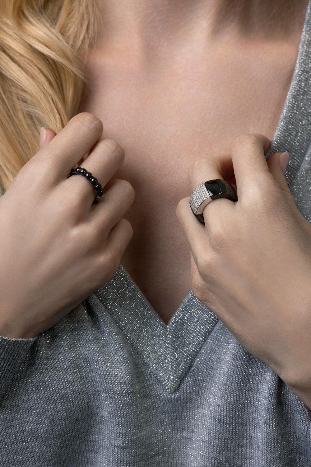 One Station Diamond Domino Stretch Ring - Image 2