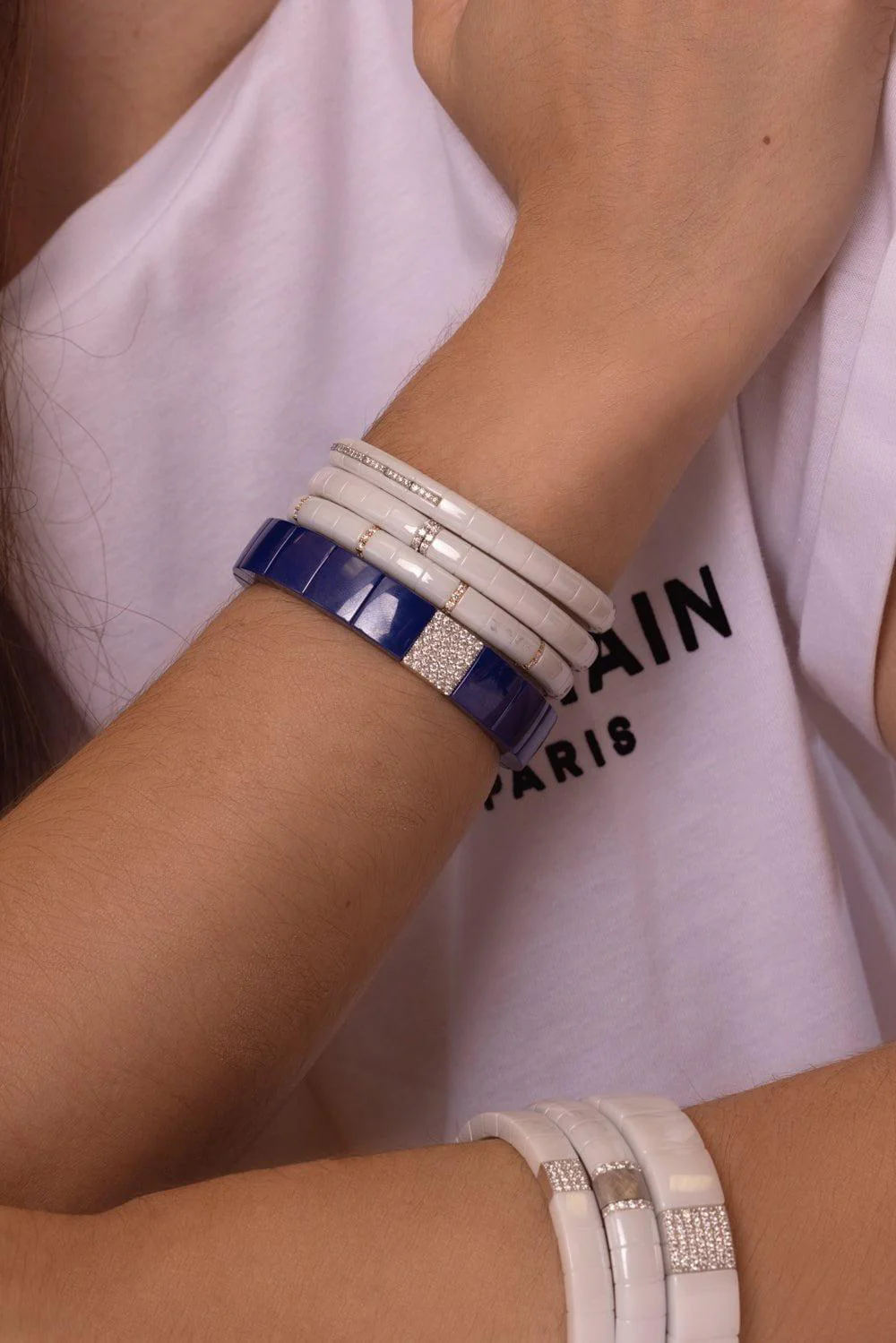 Pura White Ceramic Stretch Bracelet - Image 2