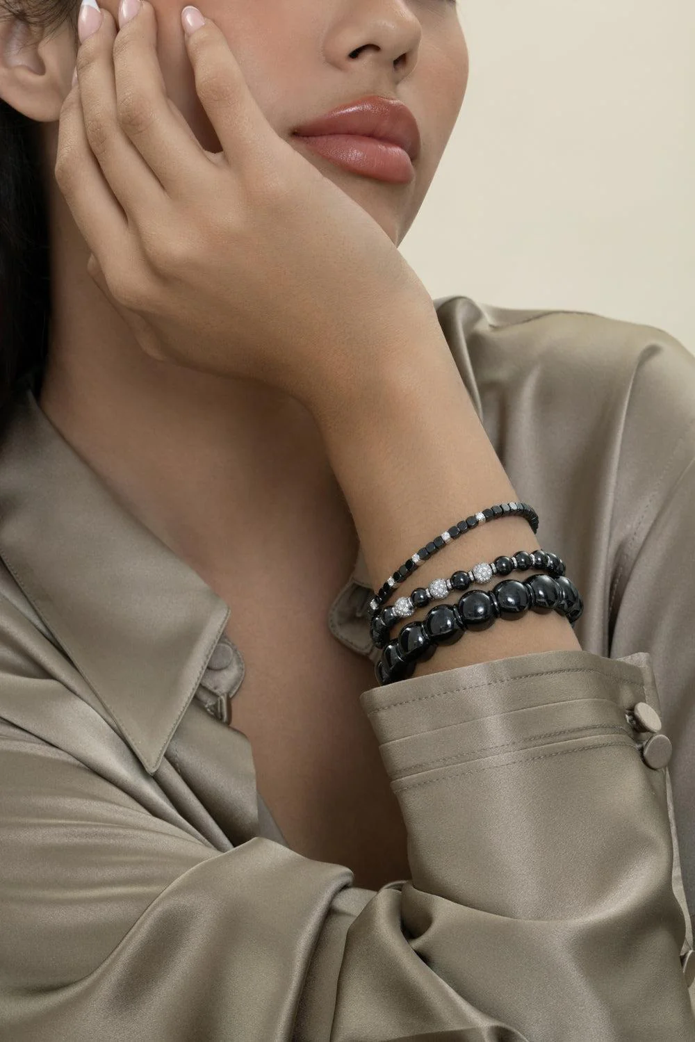 Three Diamond Bead Black Sfera Stretch Bracelet - Image 4