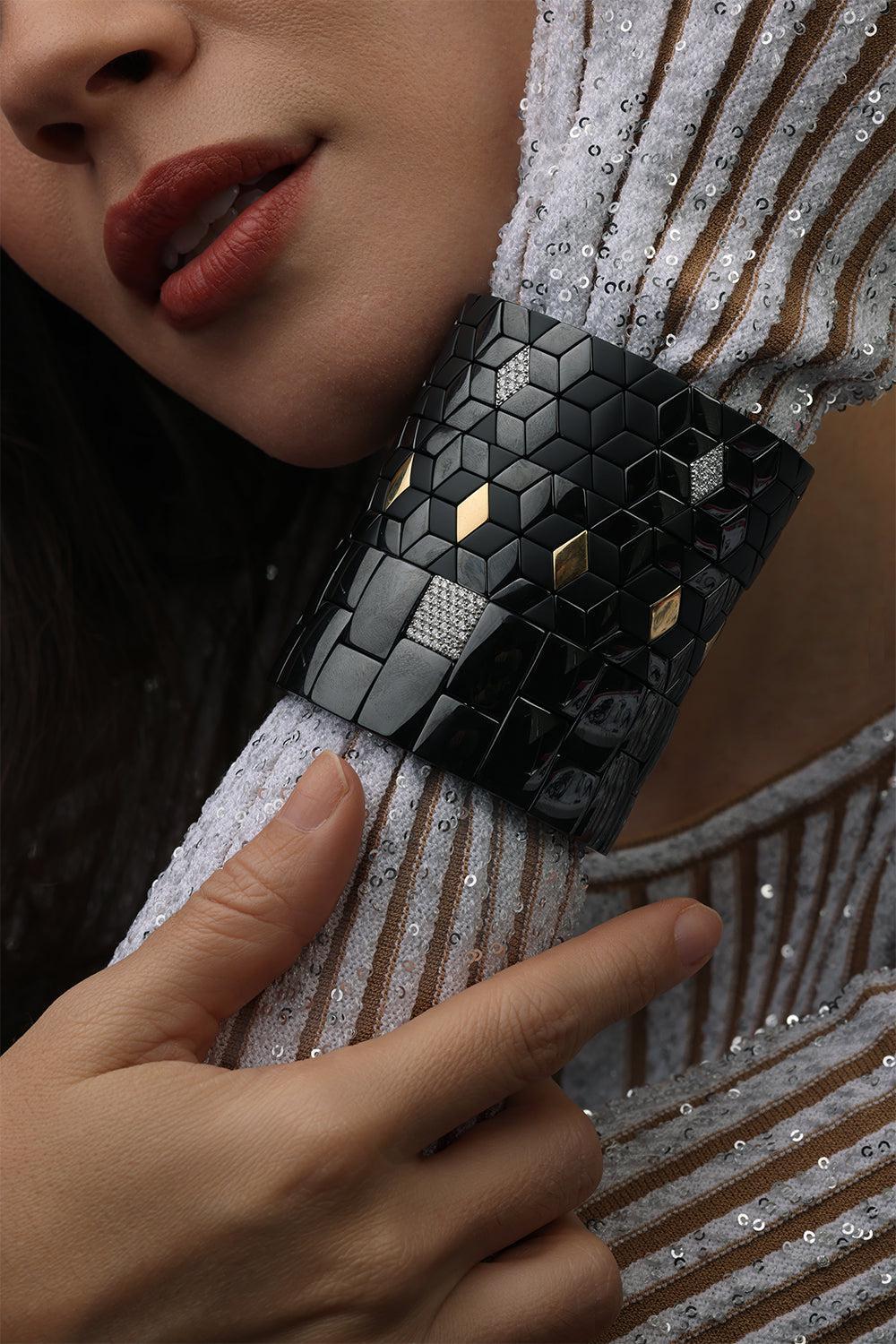 Three Gold Diamond Black Cube Stretch Bracelet - Image 3