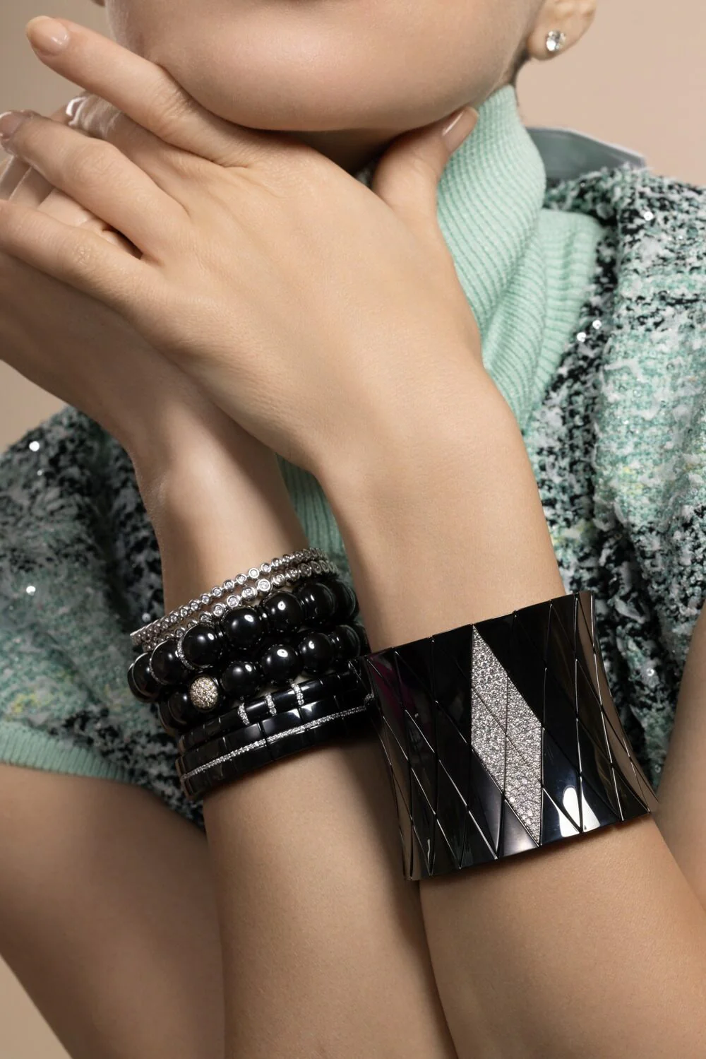 Two Diamond Bar Black Pura Stretch Bracelet