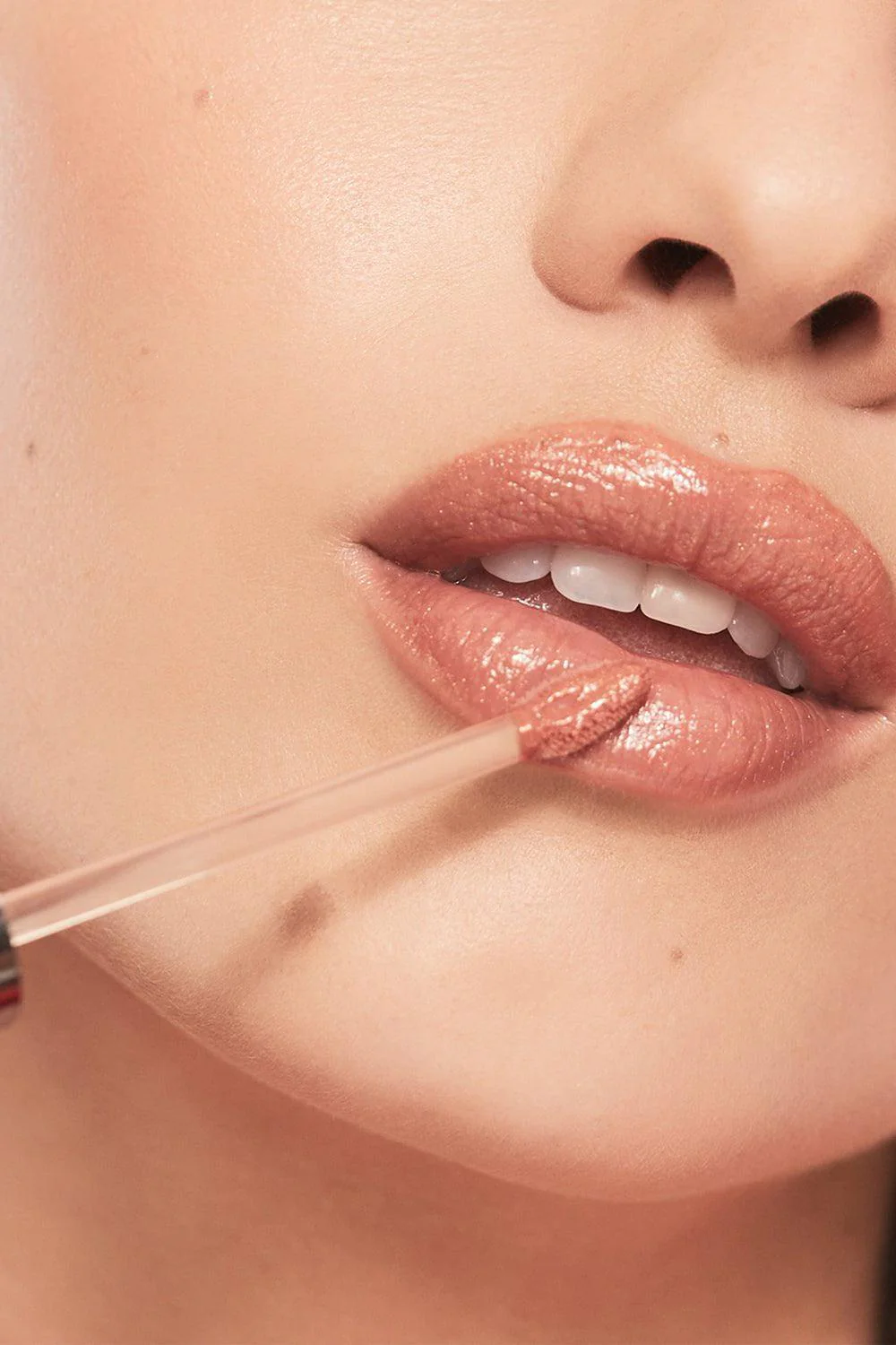 Kiss My Liquid Lip Balm Shimmer - Bowie - Image 3