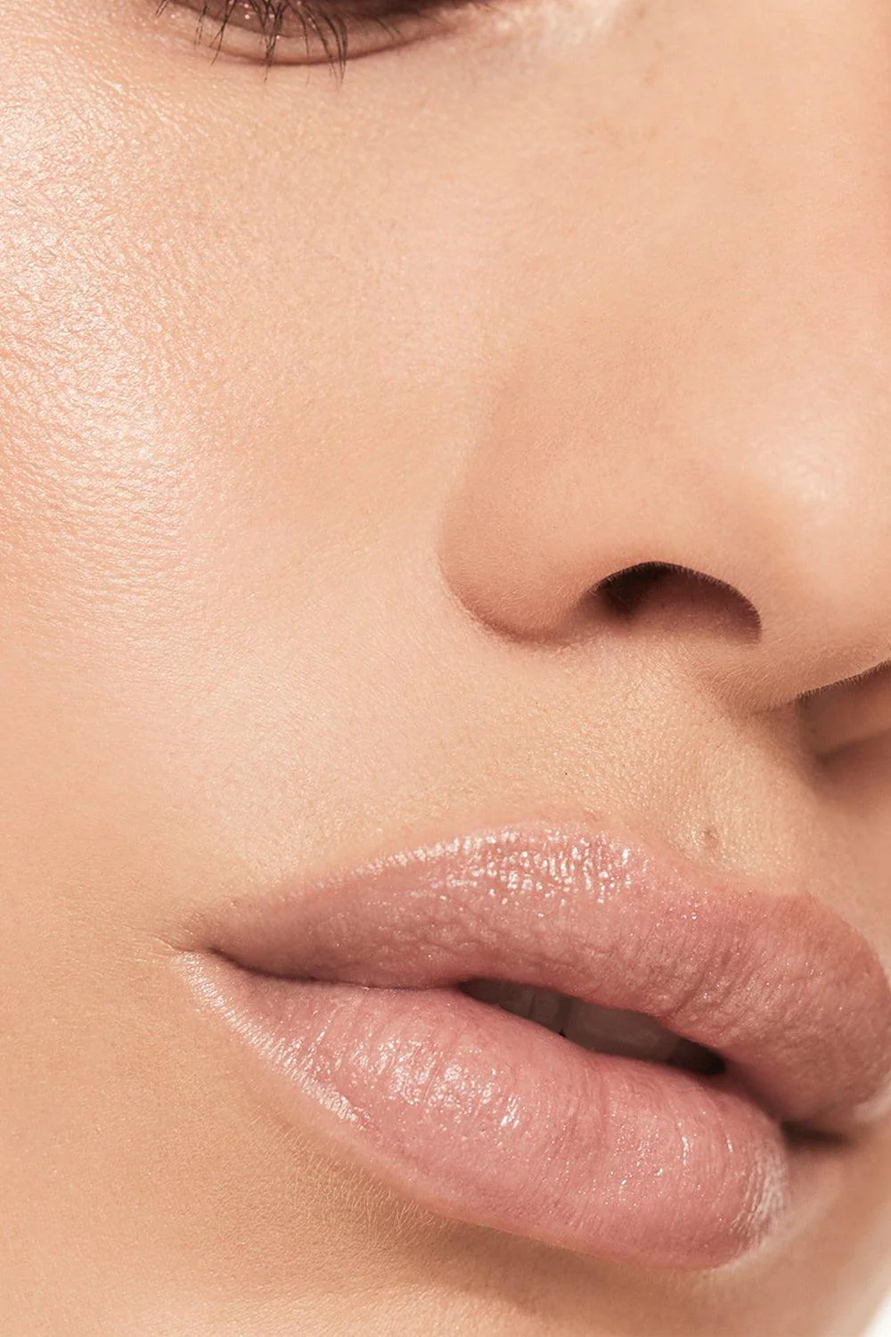 Kiss My Liquid Lip Balm Shimmer - Rumor - Image 4