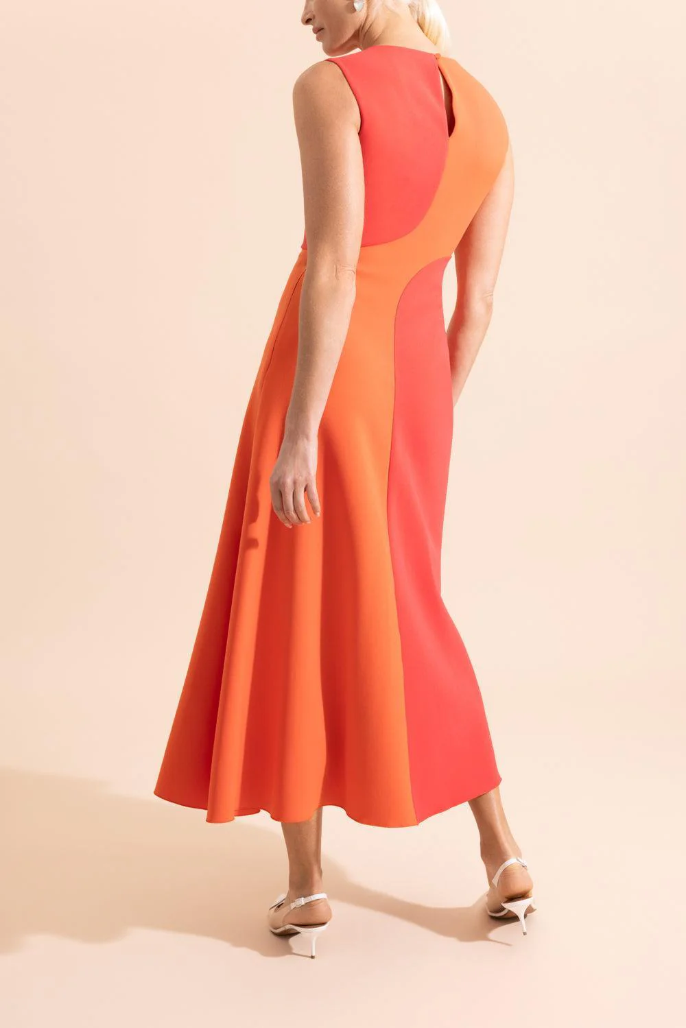 Aras Dress - Image 4