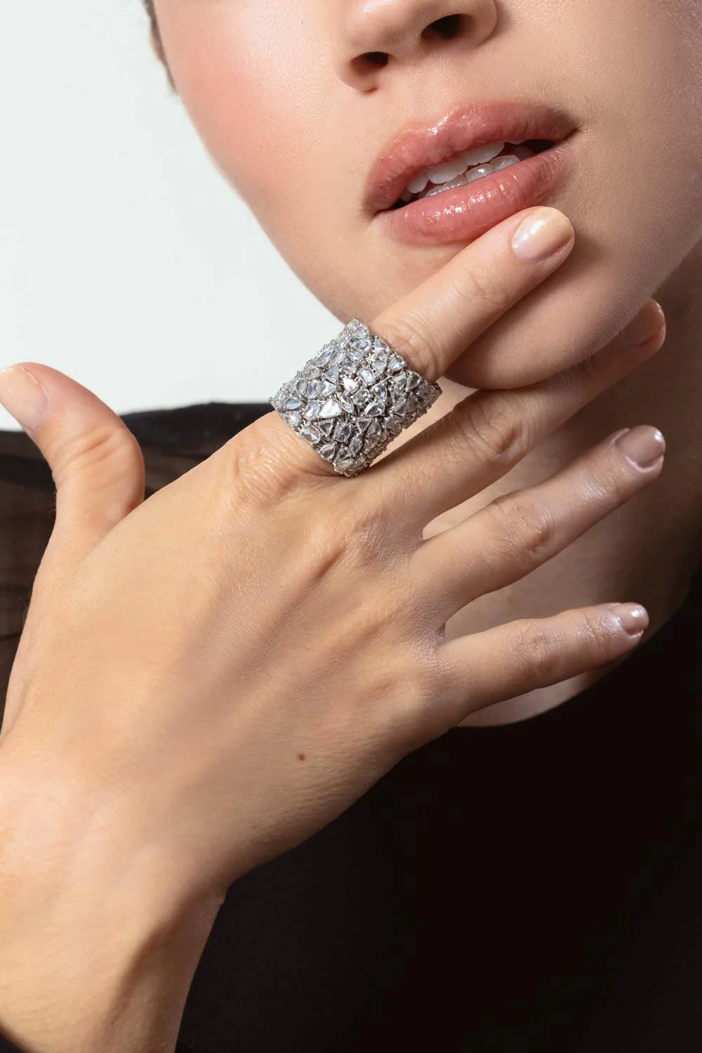Heritage Rosecute Flexible Ring - Image 2