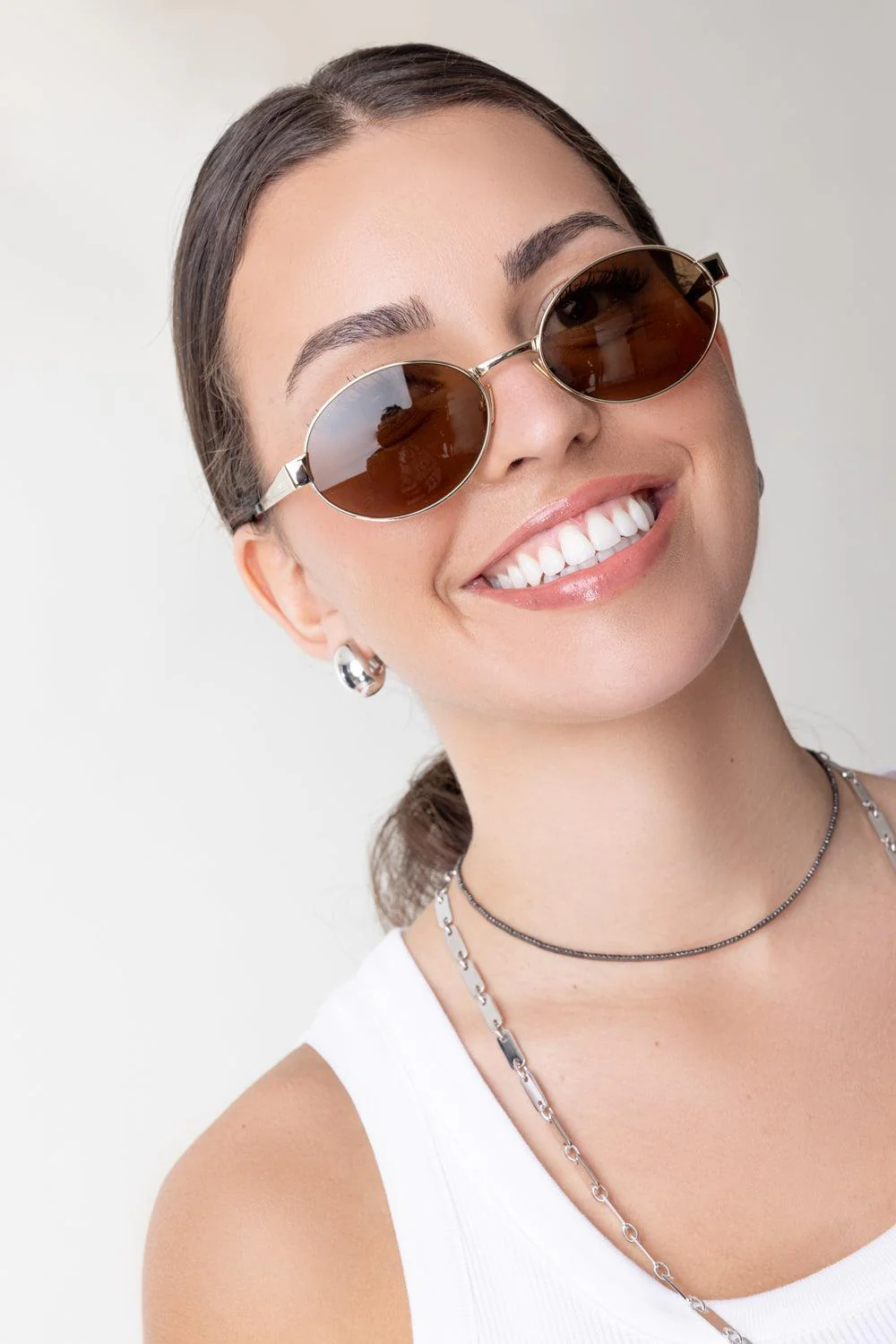 Round Sunglasses - Image 4