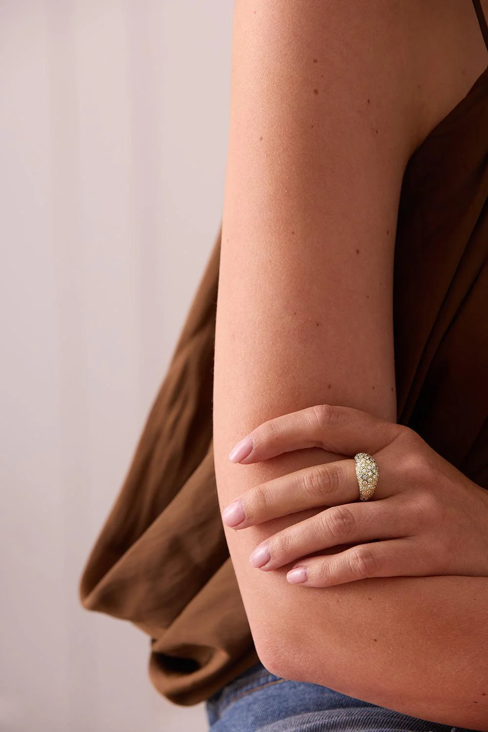 Diamond Honey Comb Signet Ring - Image 3