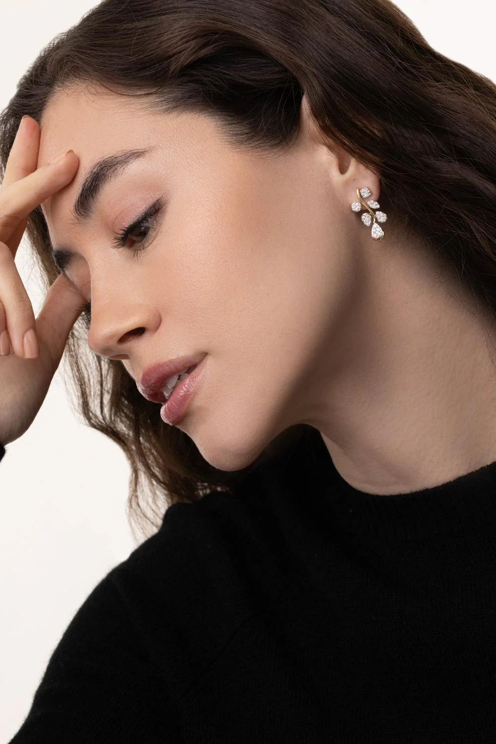 Lierre Cluster Drop Earrings - Image 4