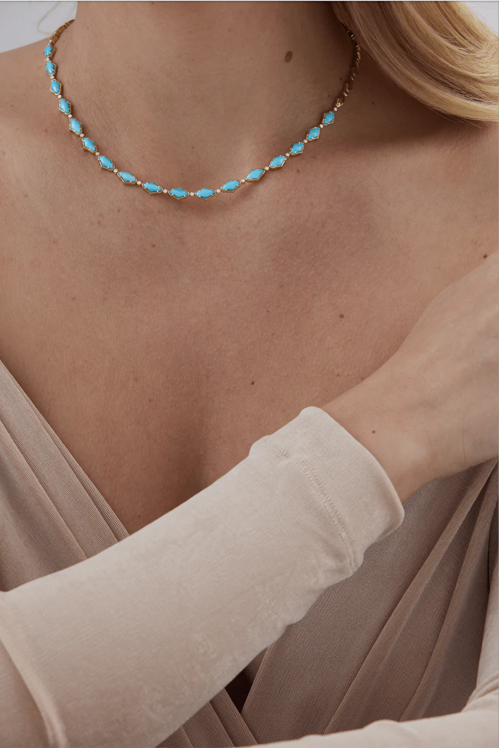 Lucia Elongated Turquoise Choker Necklace - Image 2
