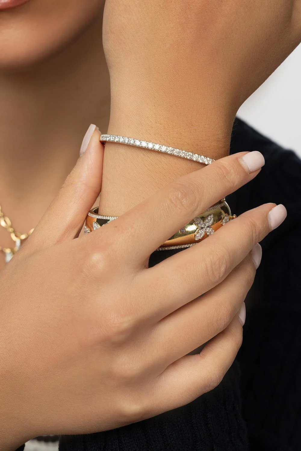 Veena Single Row Oval Bangle Bracelet - Image 2