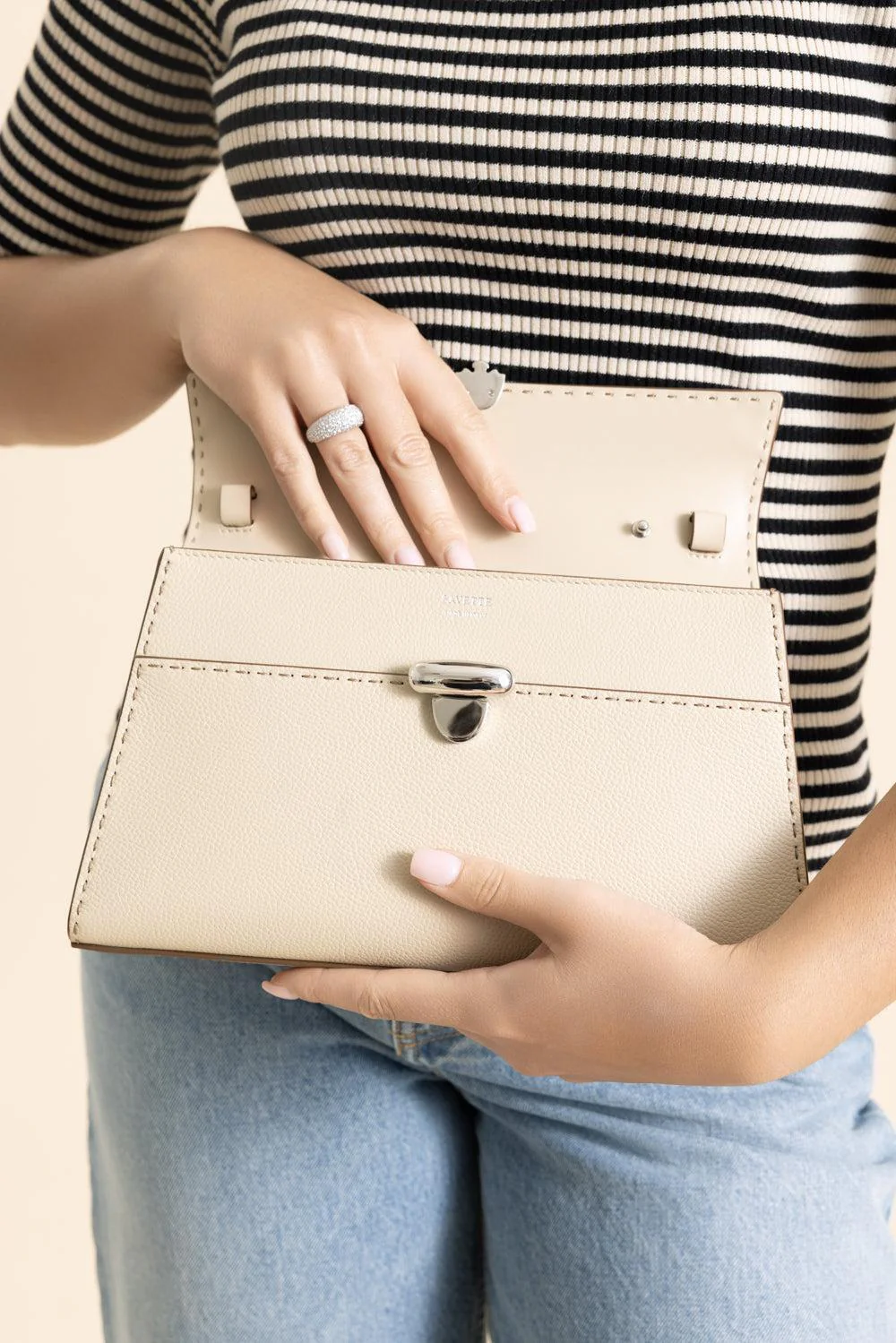 Symmetry Shoulder Bag - Image 3