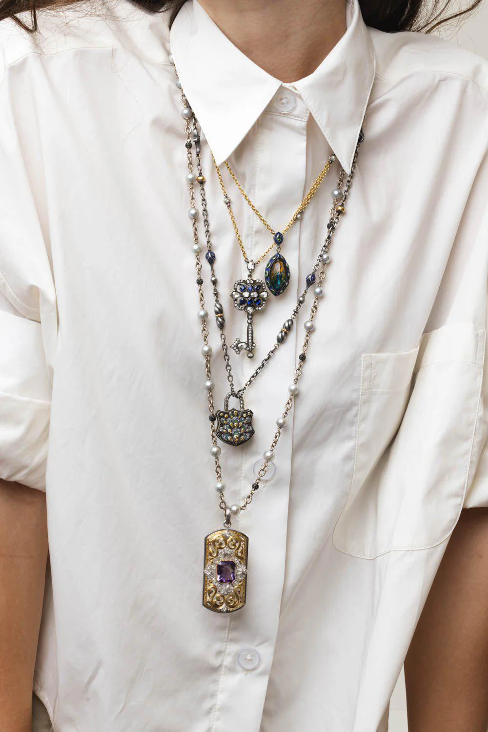 Blue Sapphire Diamond Key Pendant Necklace - Image 3