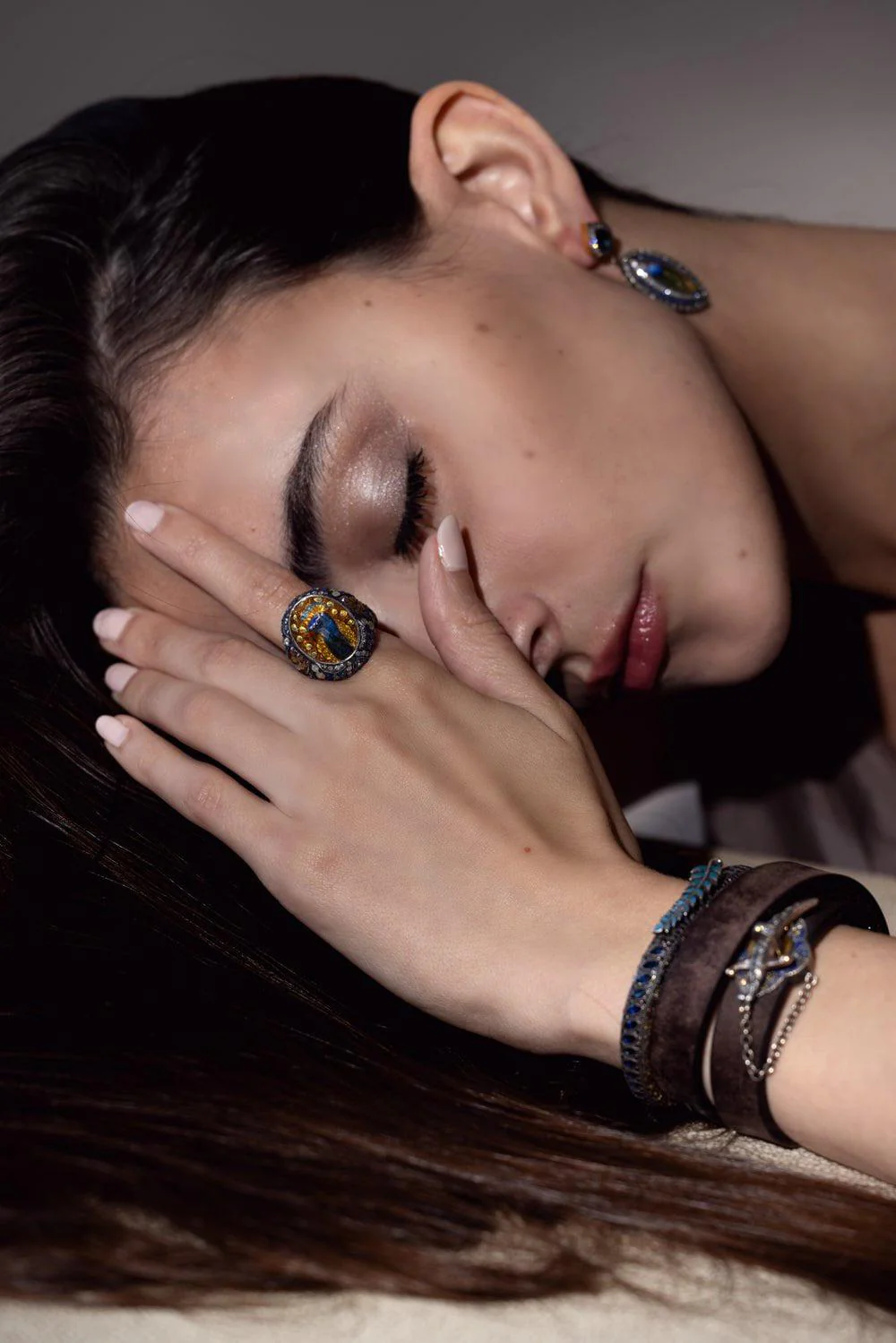 Carved Rock Quartz Peacock Ring - Image 3