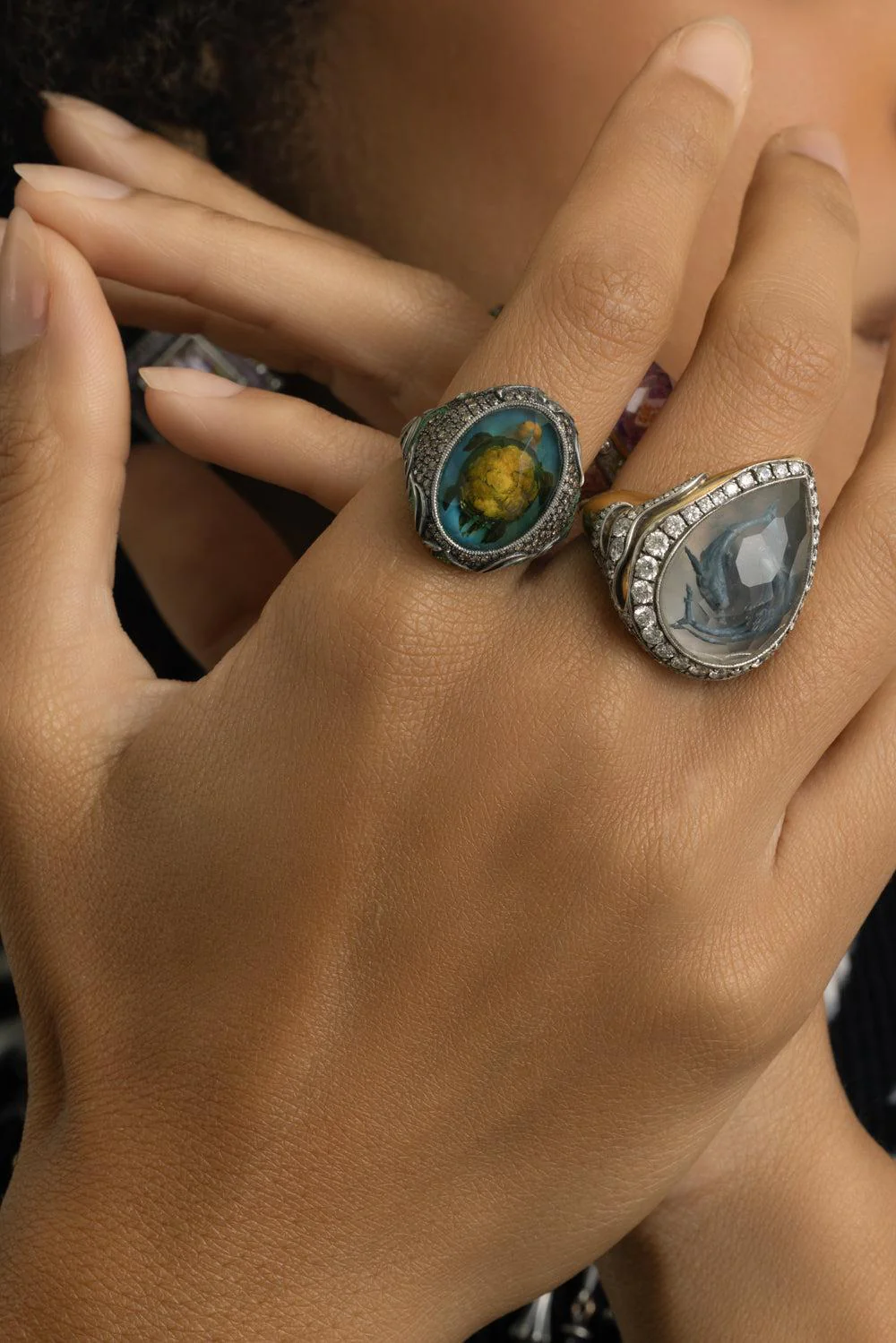 Diamond Carved Turtle Ring - Image 2