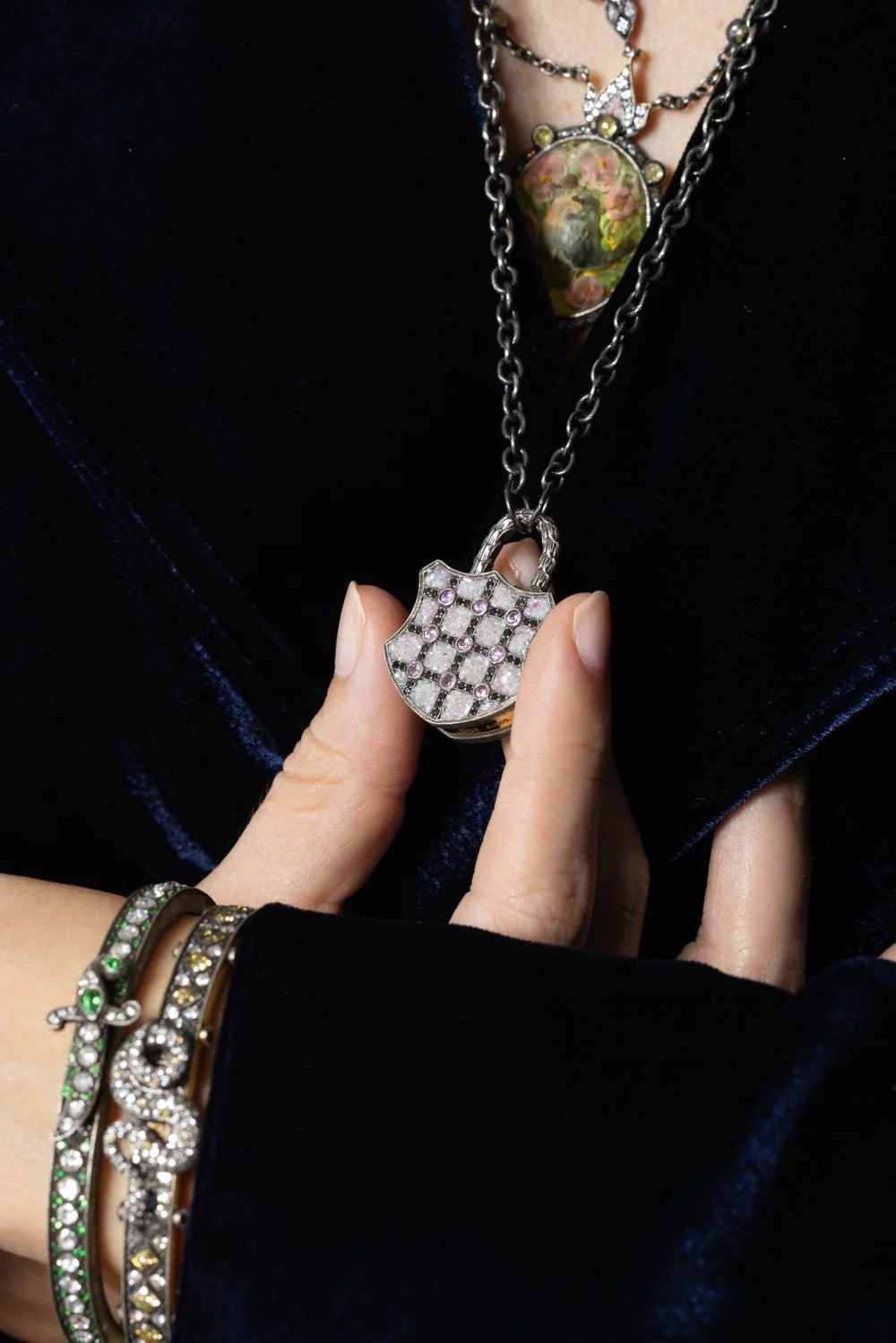 MM Shield Padlock Pendant - Image 4