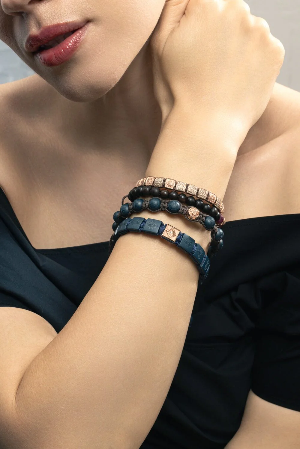 Diamond Matte Blue Lock Bracelet - Image 2
