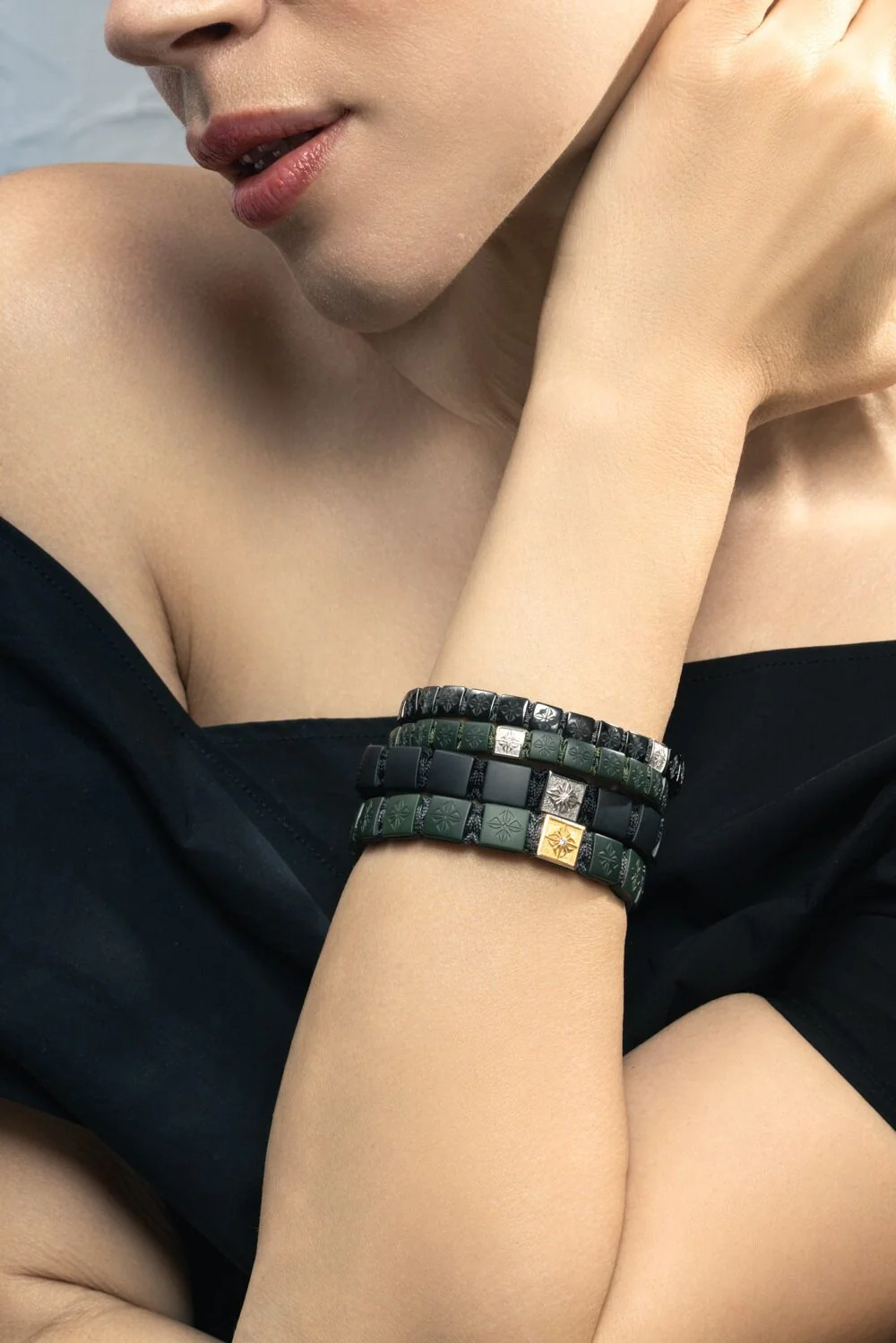Diamond Matte Green Lock Bracelet - Image 4