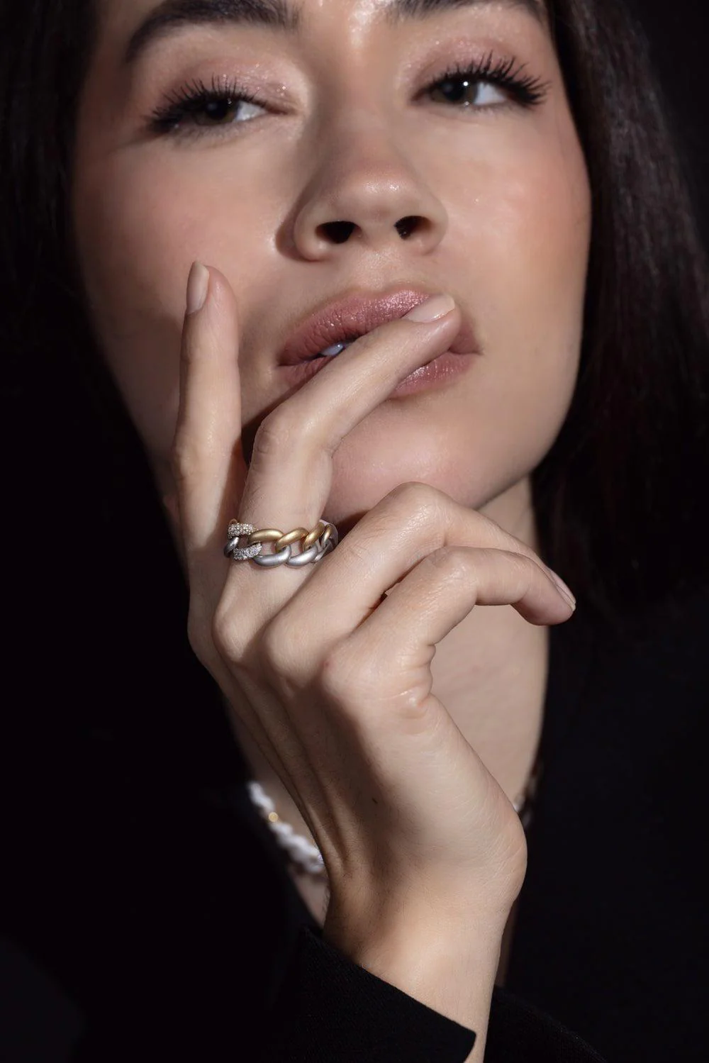 Essential Two-Tone Link Ring - Image 2