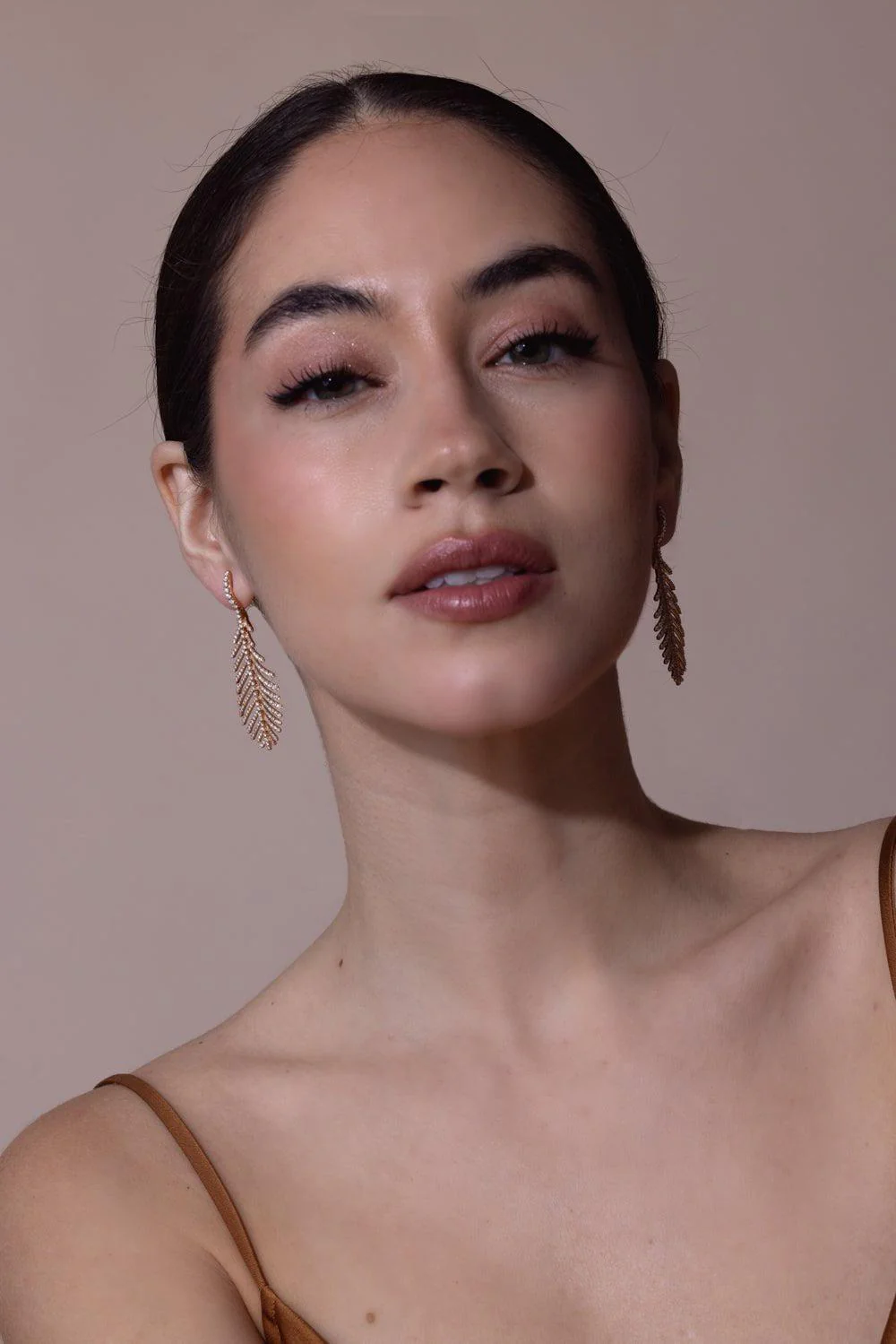 Plume Diamond Earrings - Image 3