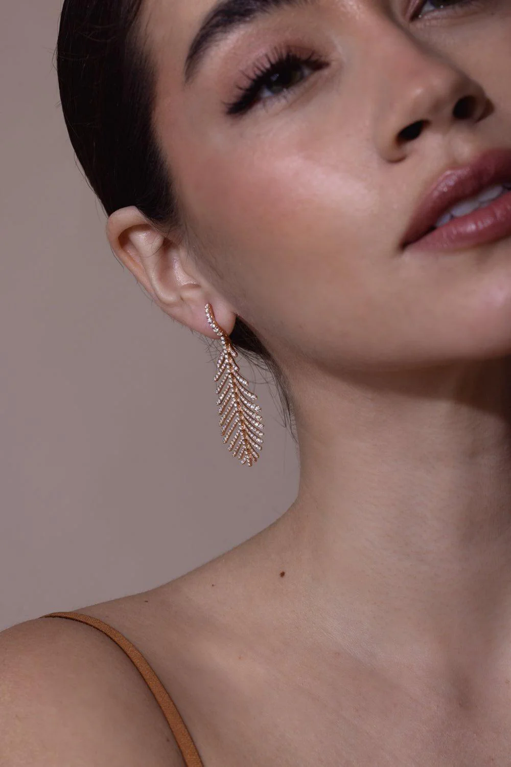Plume Diamond Earrings - Image 4