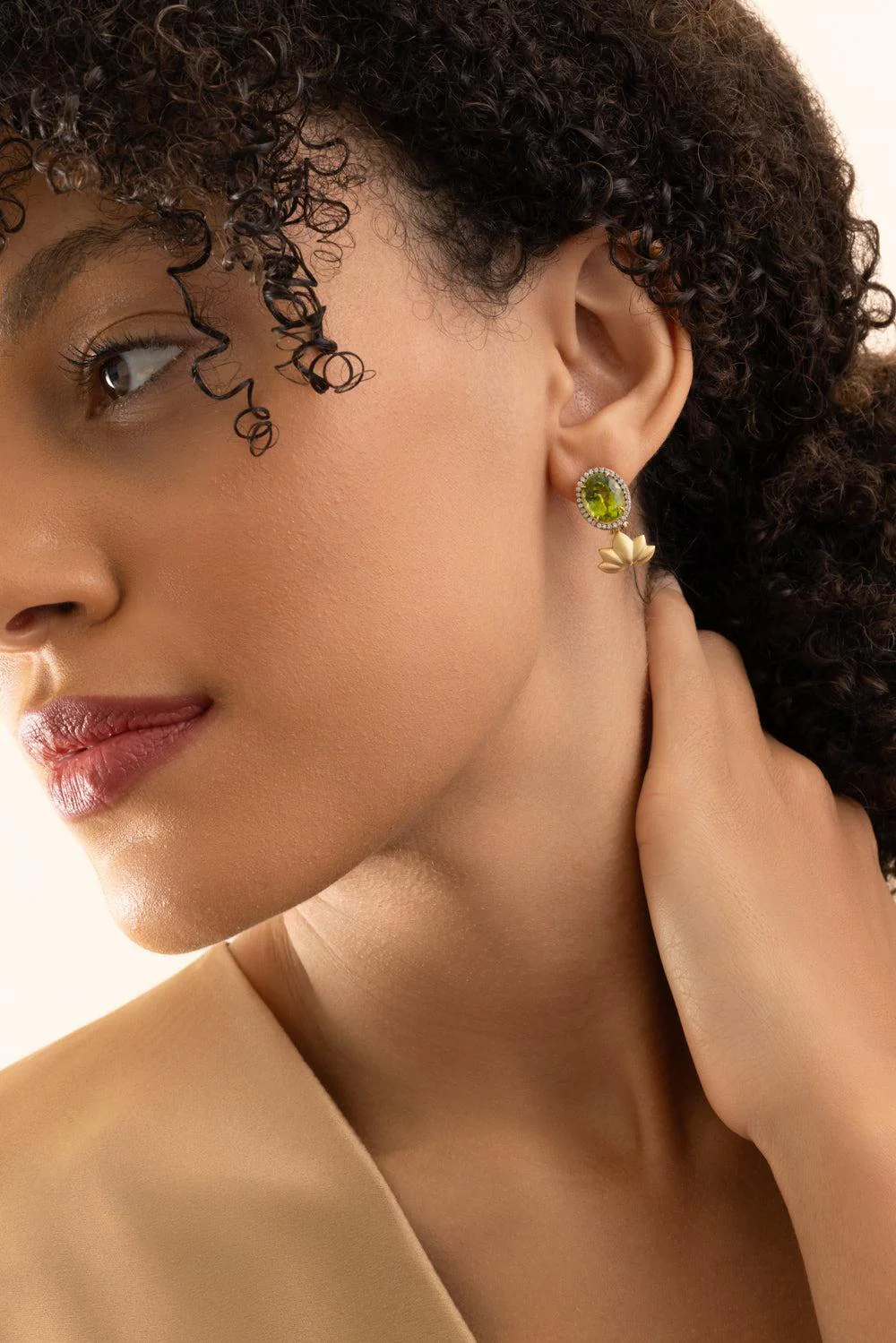Fan Lotus Flower Marquetry Earrings - Image 4