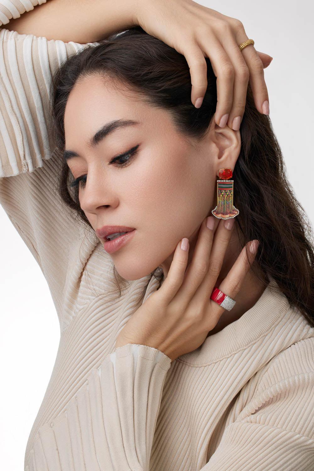 Miniature Egyptian Column Earrings - Image 3