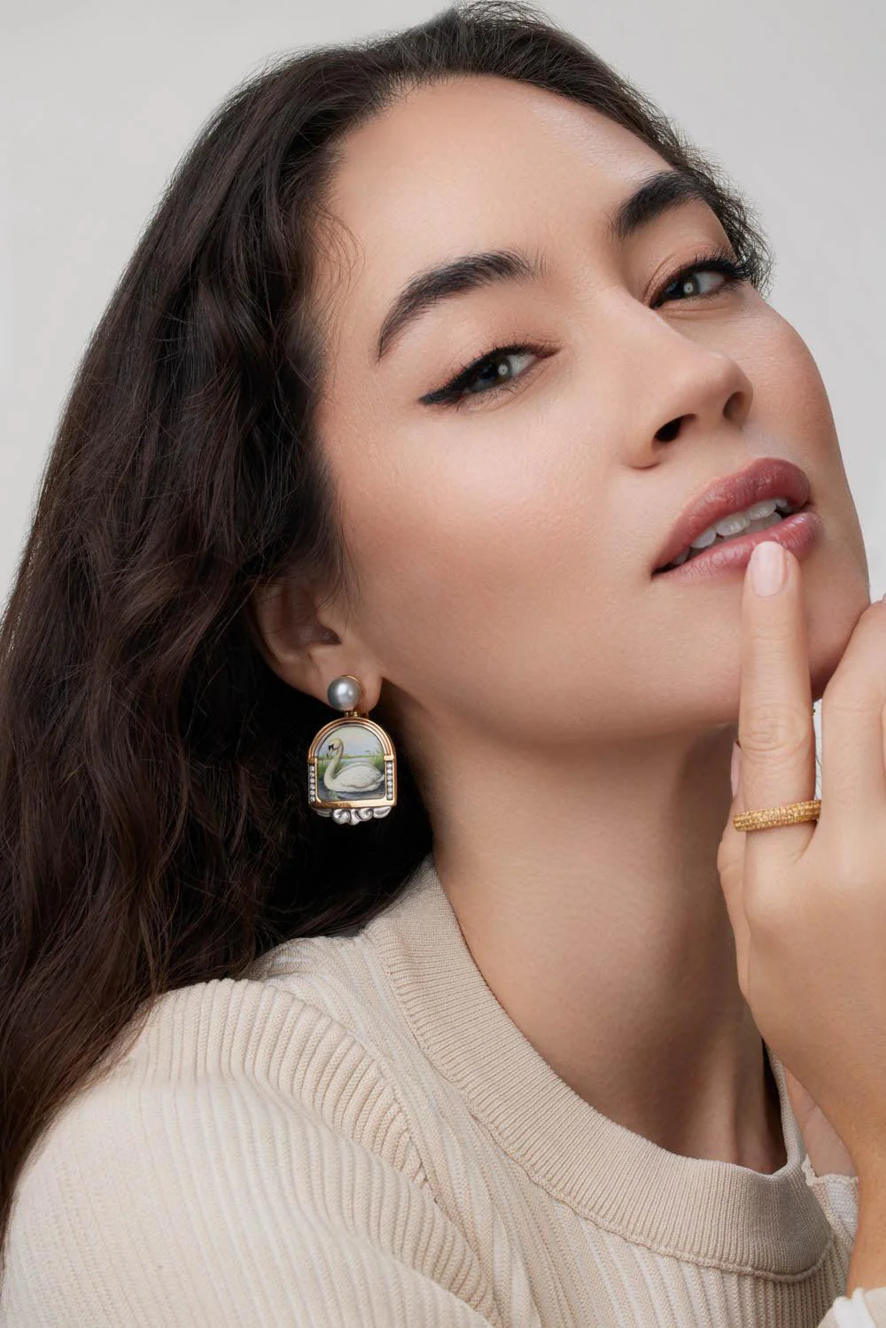 Miniature White Swan Pearl Earrings - Image 3
