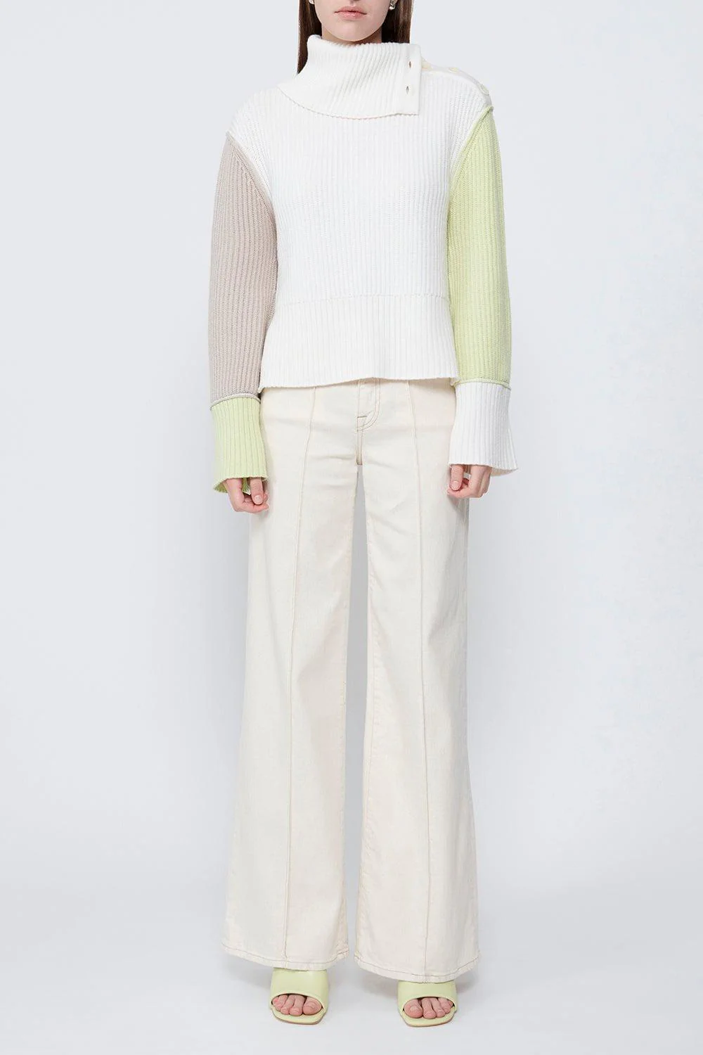 Flores Sweater - Image 2