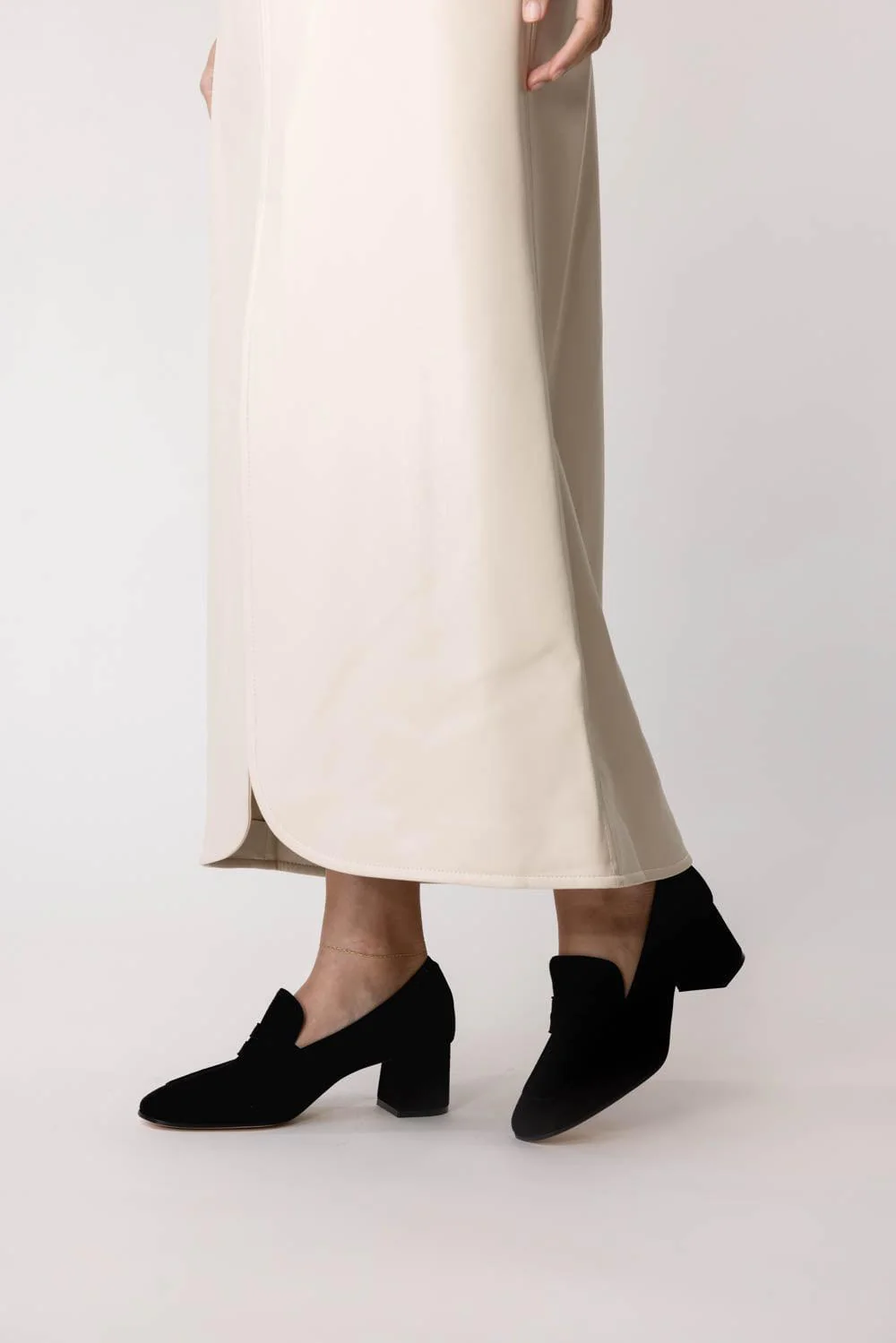 Essenziale Loafer - Black - Image 3