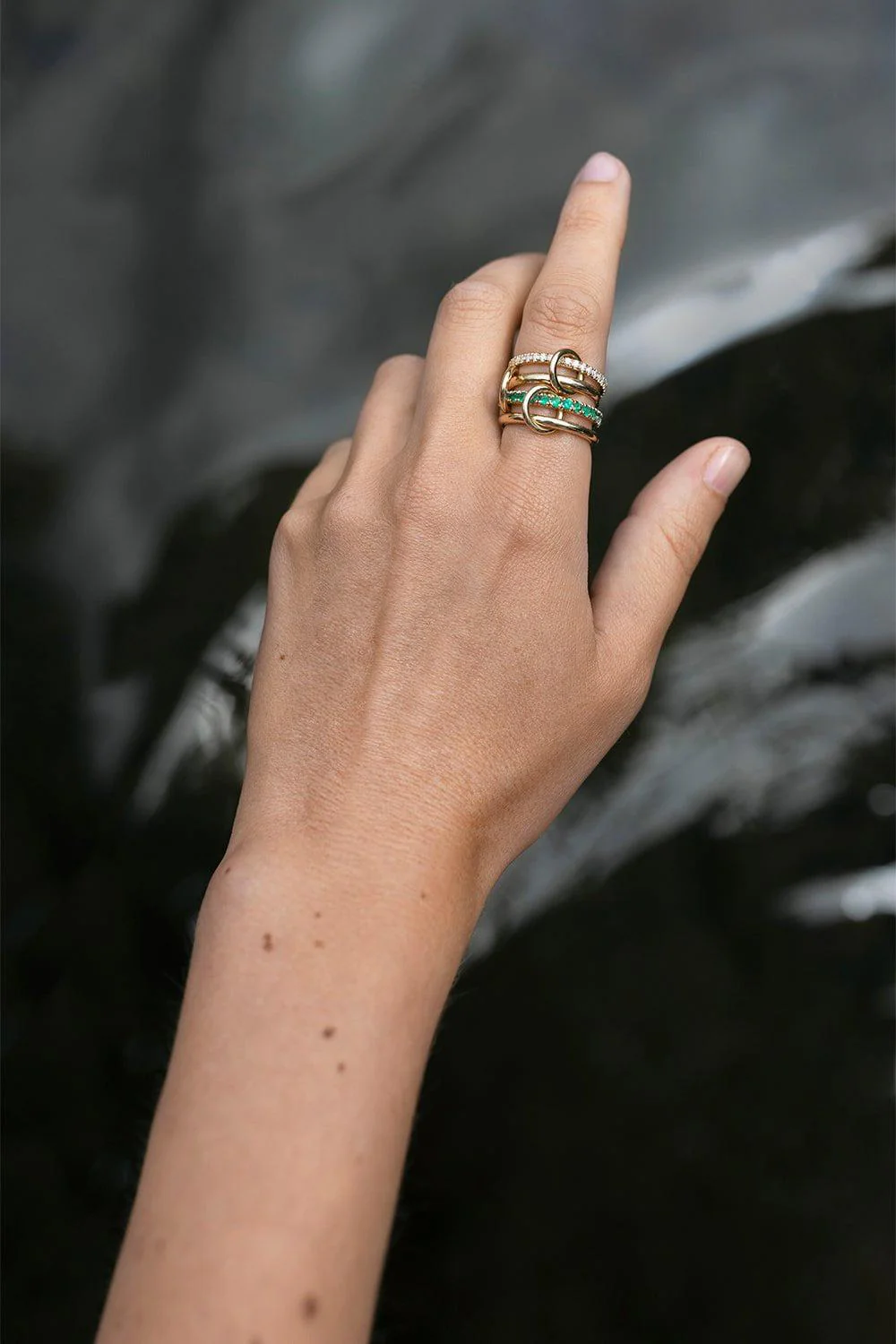 Halley Emerald Four Link Ring - Image 2