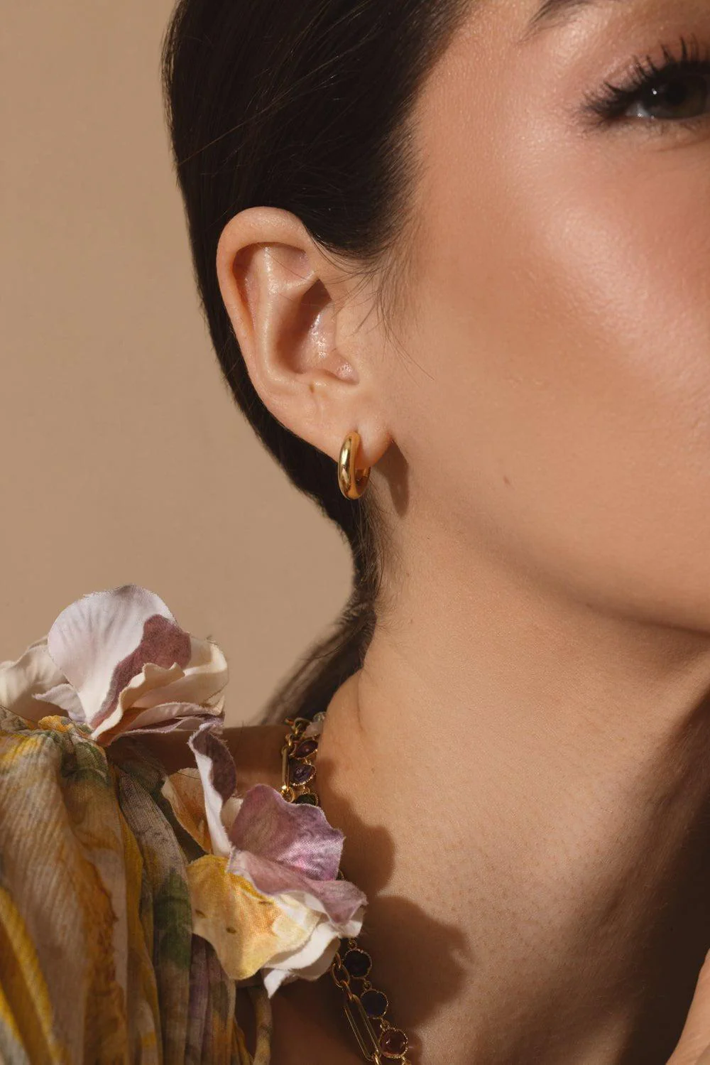 Macro Hoop Earring - Image 4