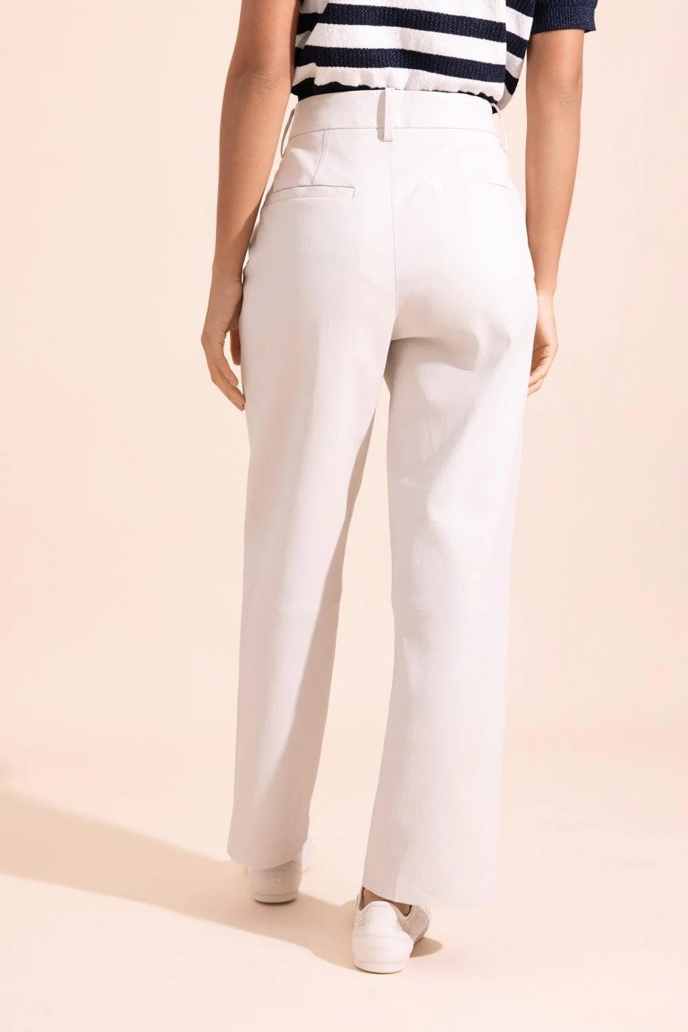 Cropped Baggy Trousers - Image 4