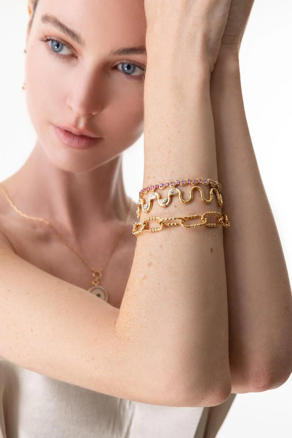 Edessa Epaulette Diamond Bone Bracelet - Image 3