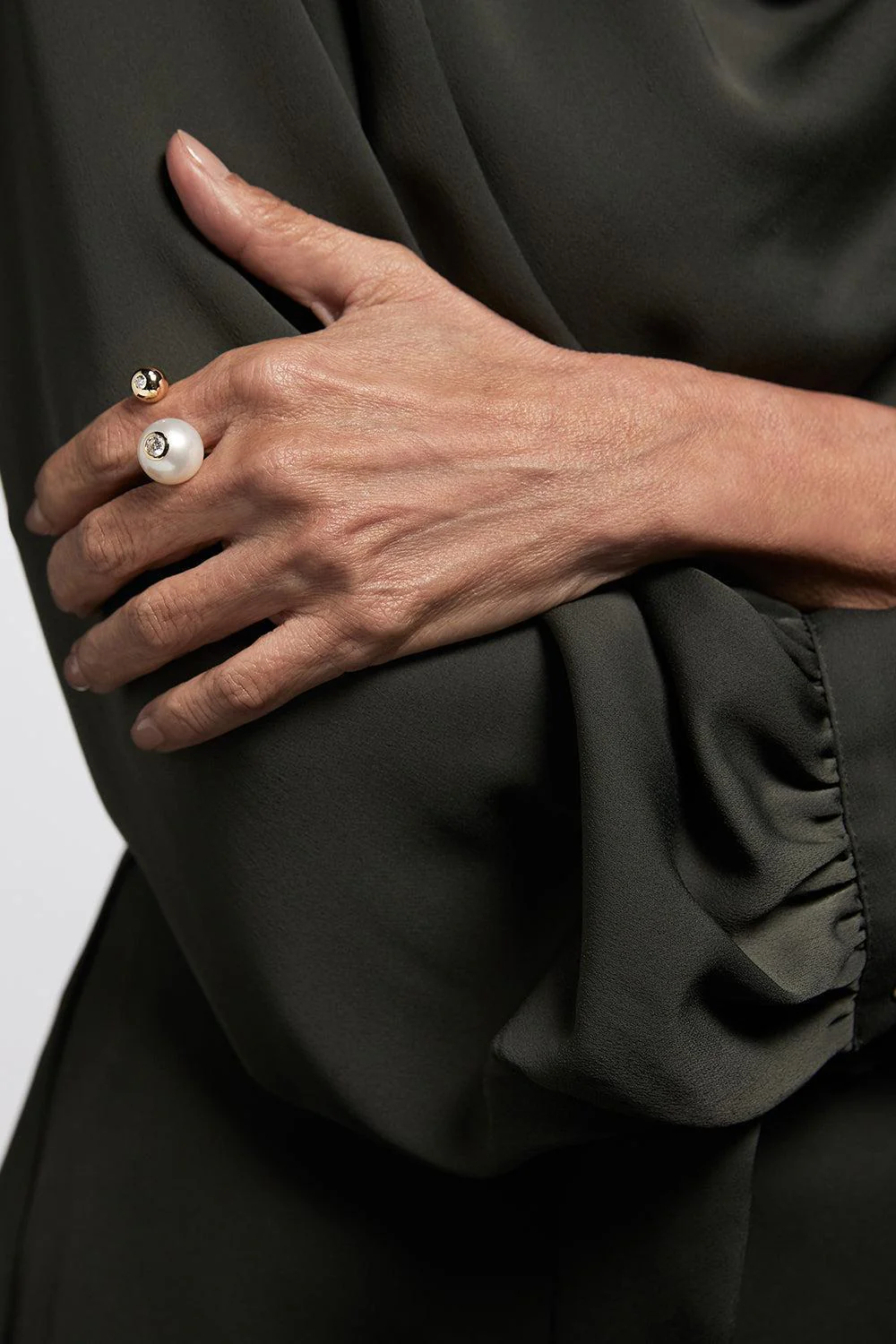 Grand Nemara Pearl Ring - Image 2