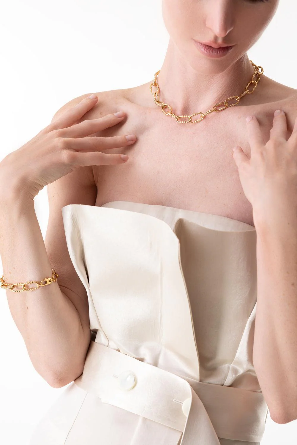 Markeli Twin Link Necklace - Image 3