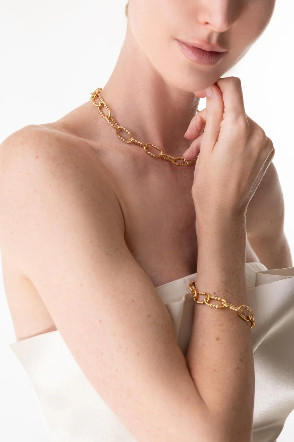 Markeli Twin Link Necklace - Image 4