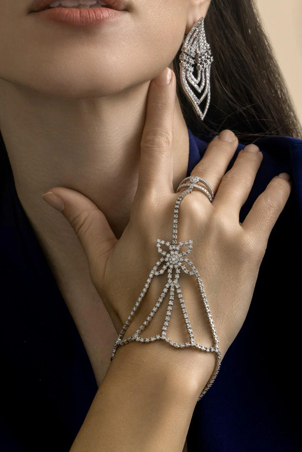 Diamond Floral Hand Chain - Image 3