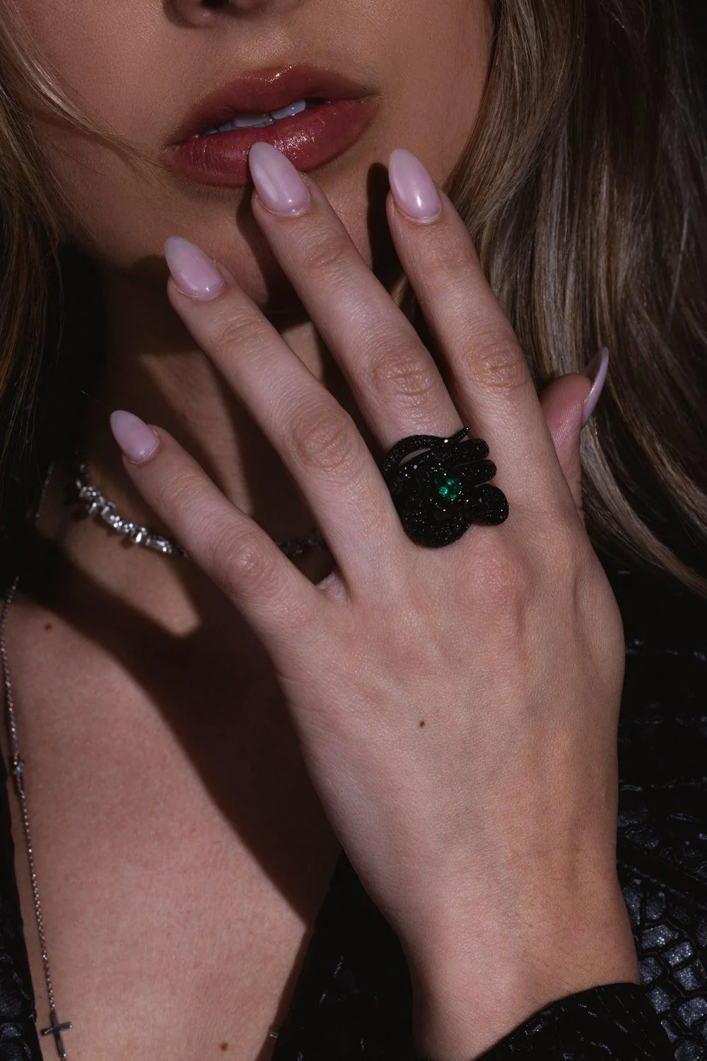 Emerald Diamond Spiral Snake Ring - Image 3