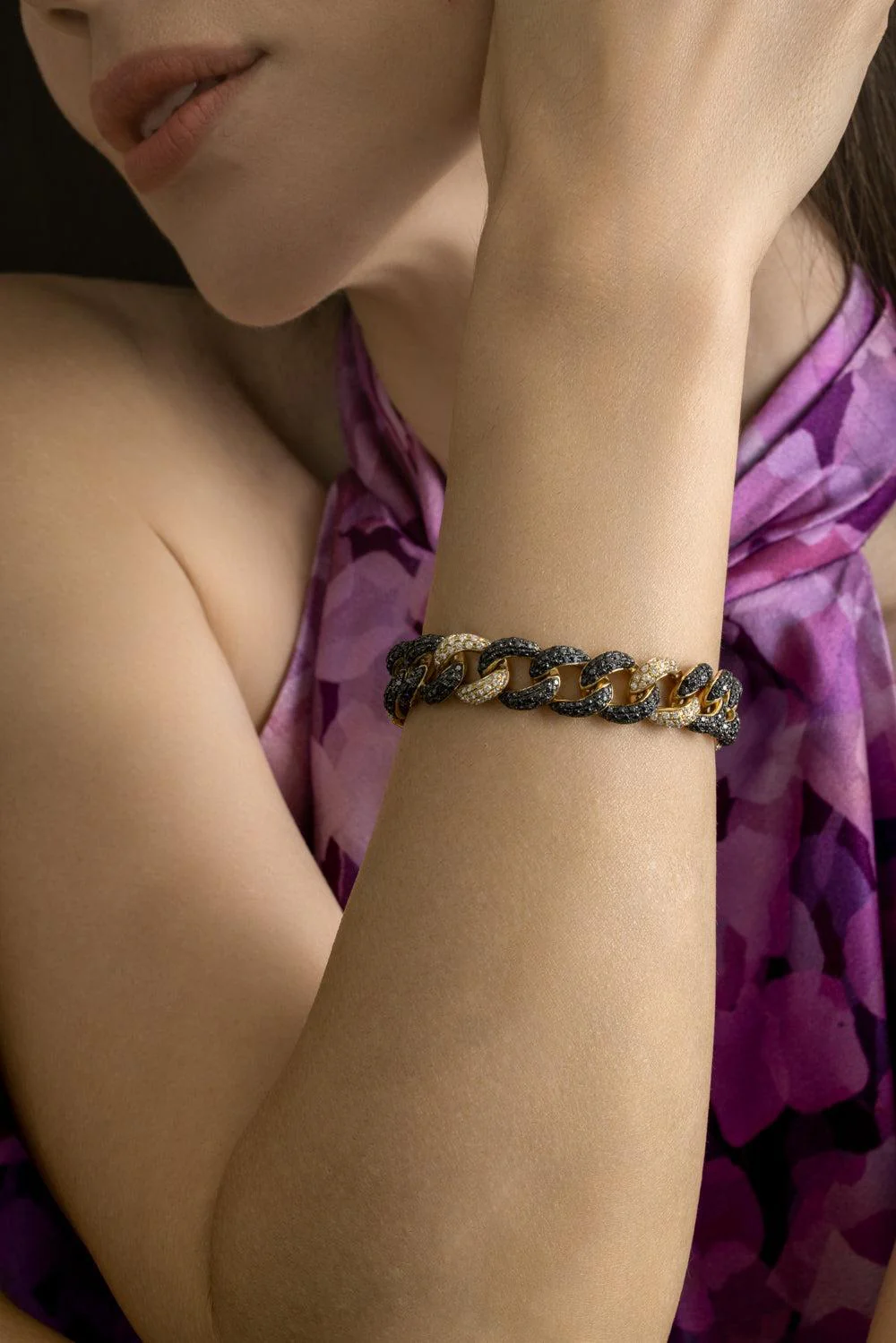 Mixed Diamond Curb Link Bracelet - Image 3