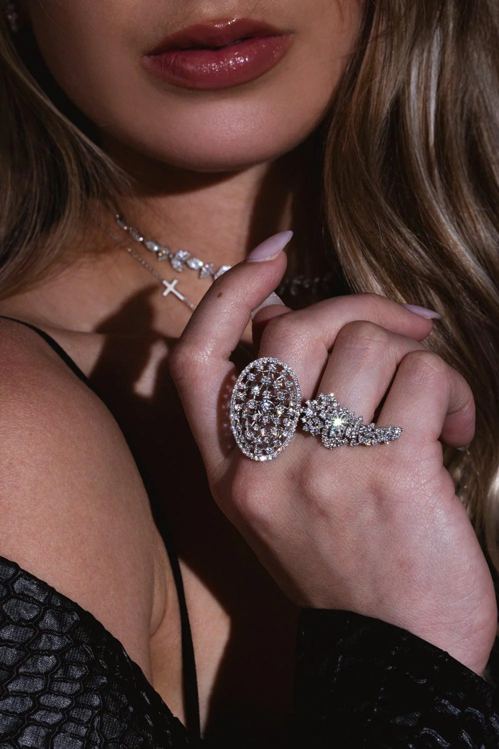 Oval Diamond Ring - Image 3