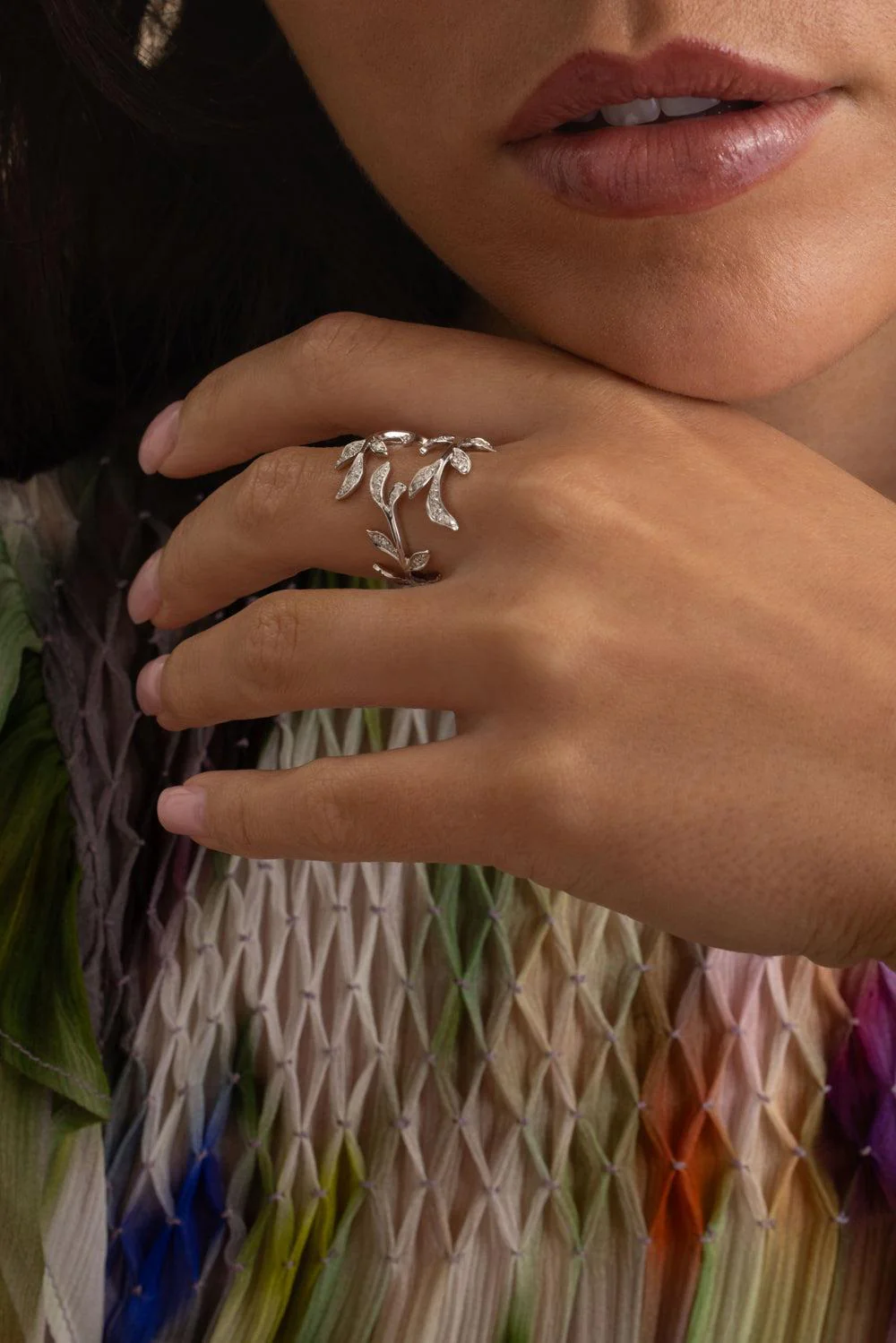 White Diamond Garden Bloom Ring - Image 4