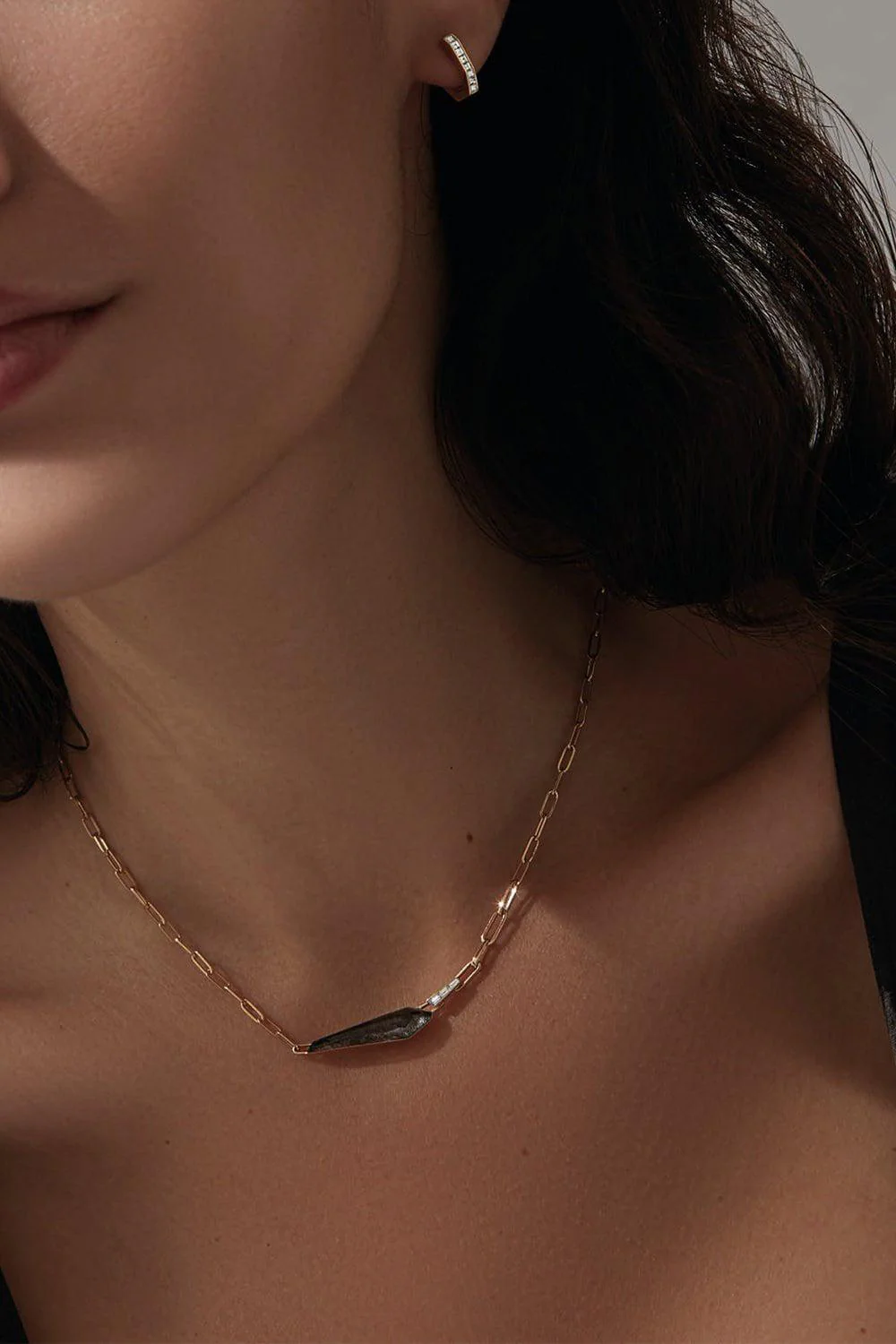 Crystal Haze Shard Slimline Linked Choker - Image 2