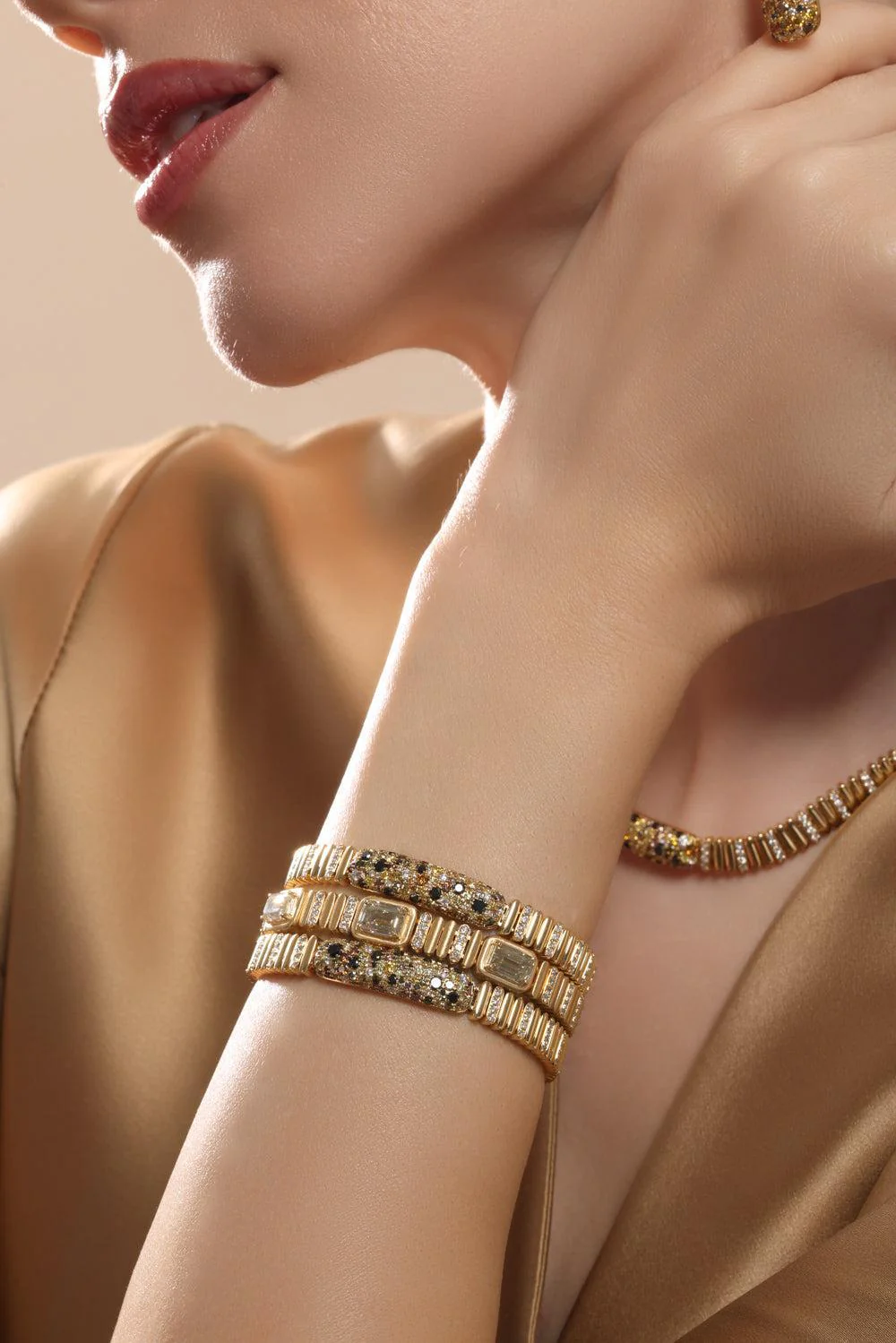 Three Diamond Bracelet - Image 3