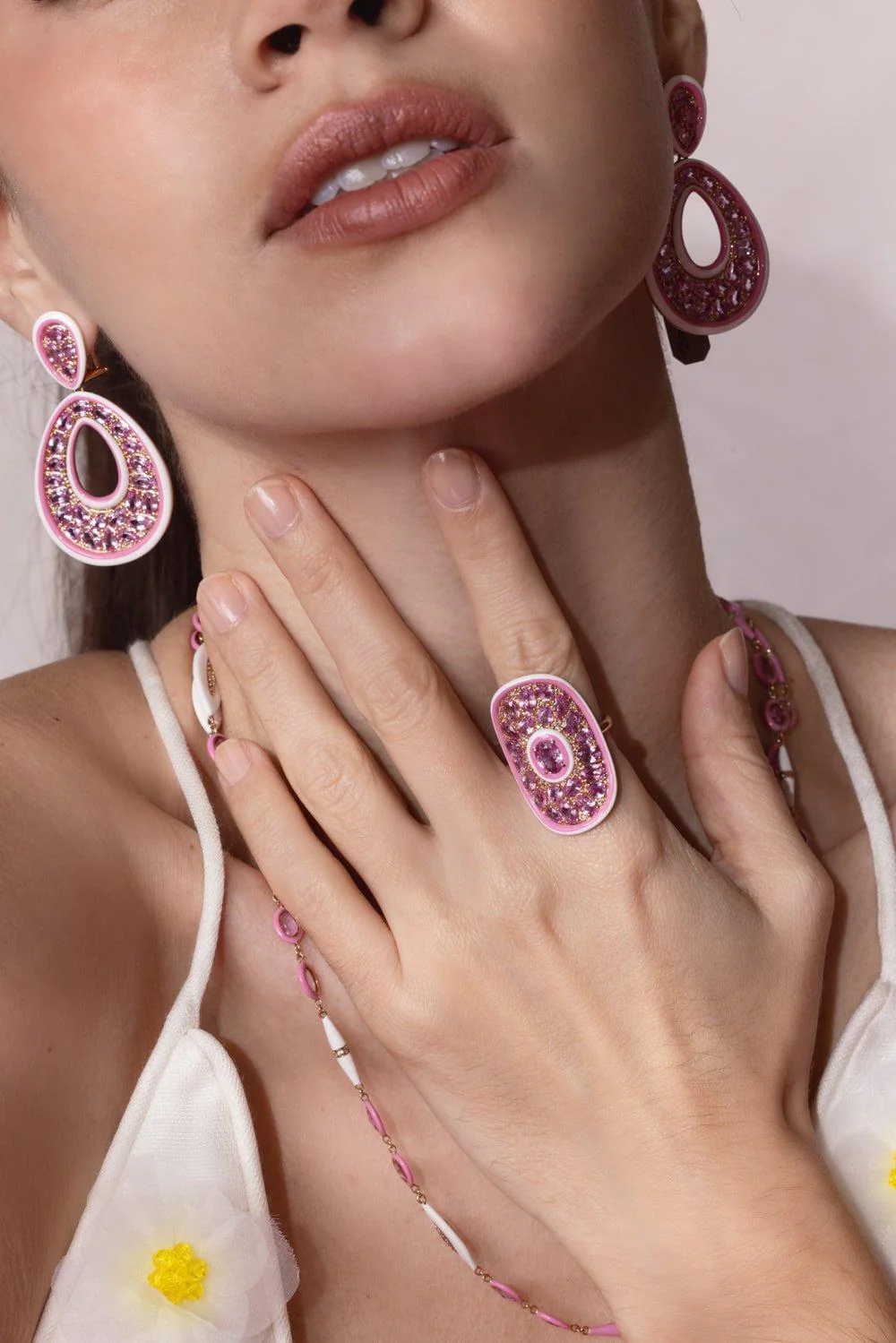 Pink Sapphire Ceramic Ring - Image 4