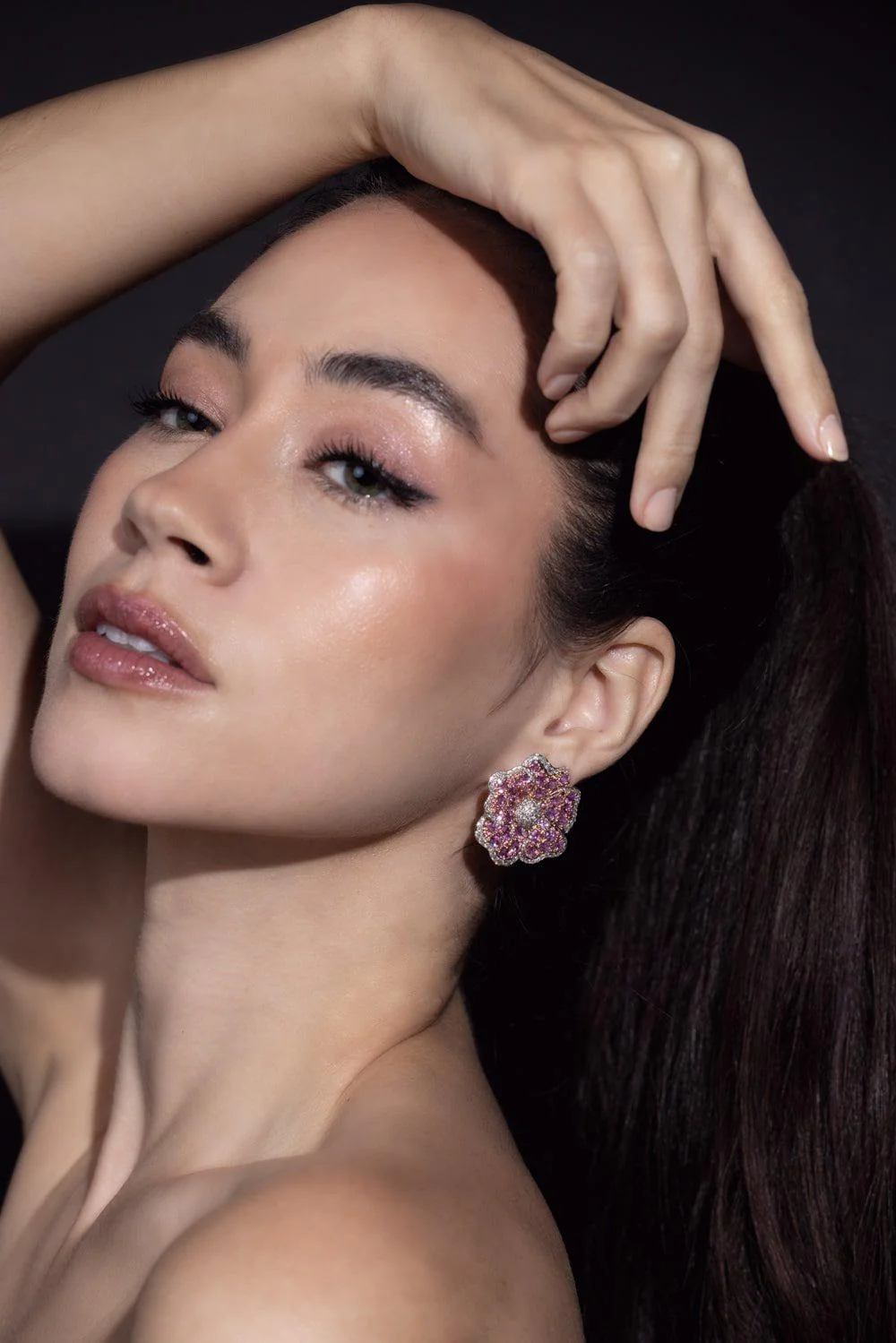 Pink Sapphire Flower Outline Earrings - Image 5