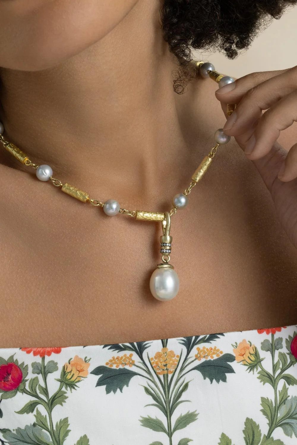 Akoya Pearl Bullet Necklace - Image 2