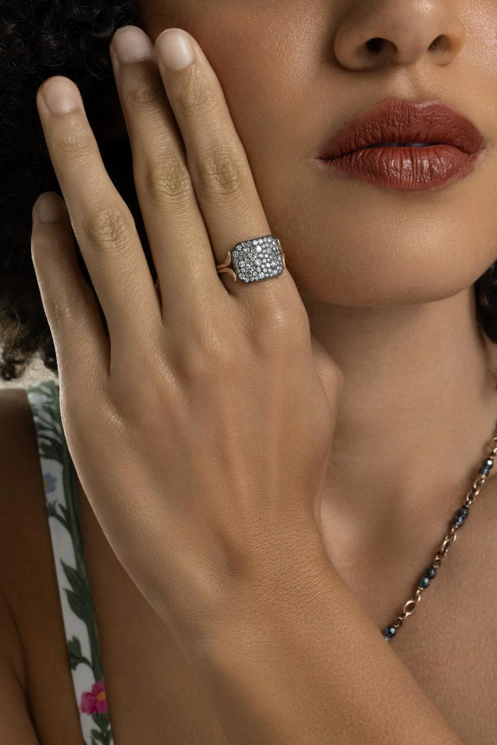 Diamond Baby Mini Ten Table Ring - Image 4